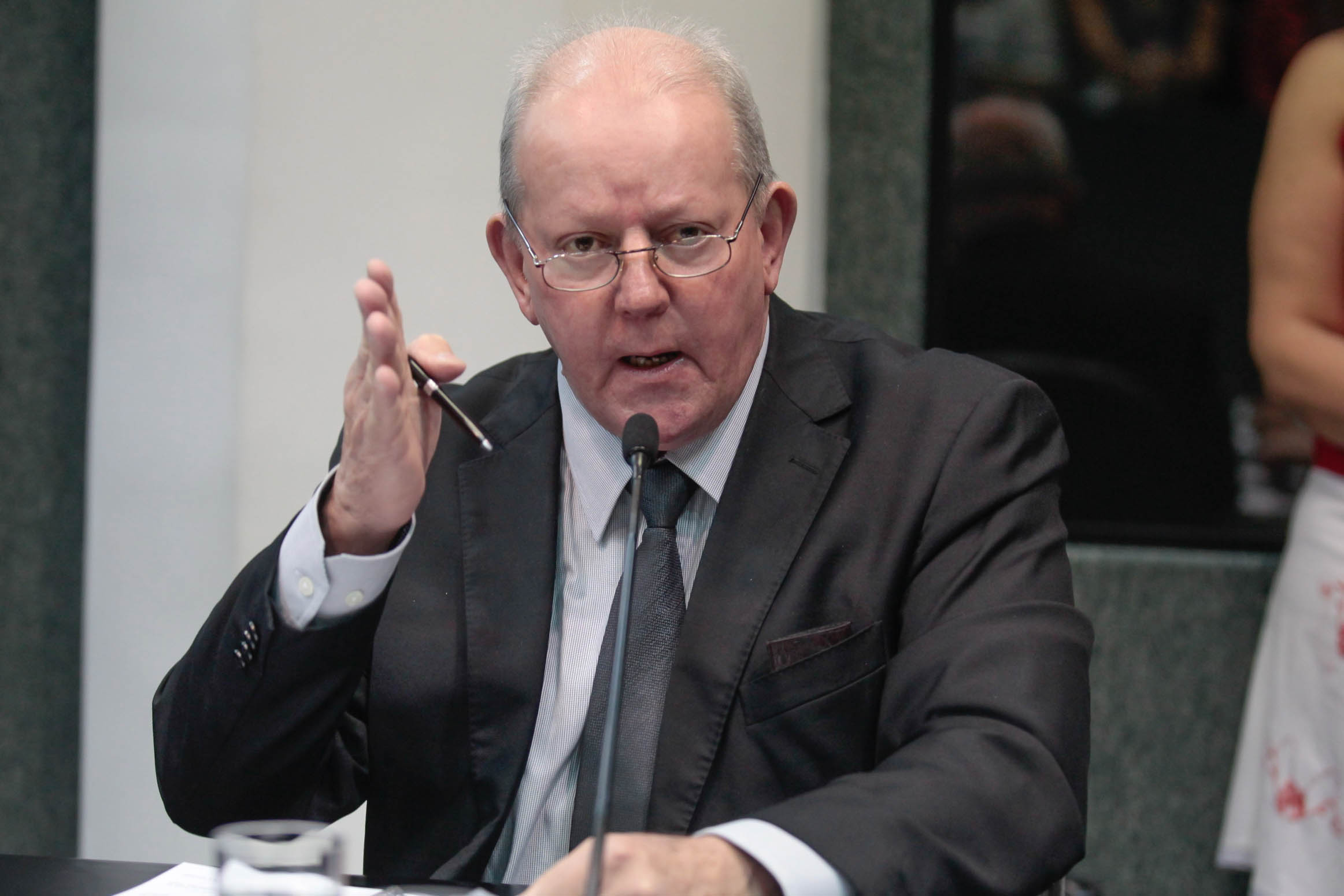 Deputado Marcos Vieira (PSDB) em Comissão de Constituição e Justiça