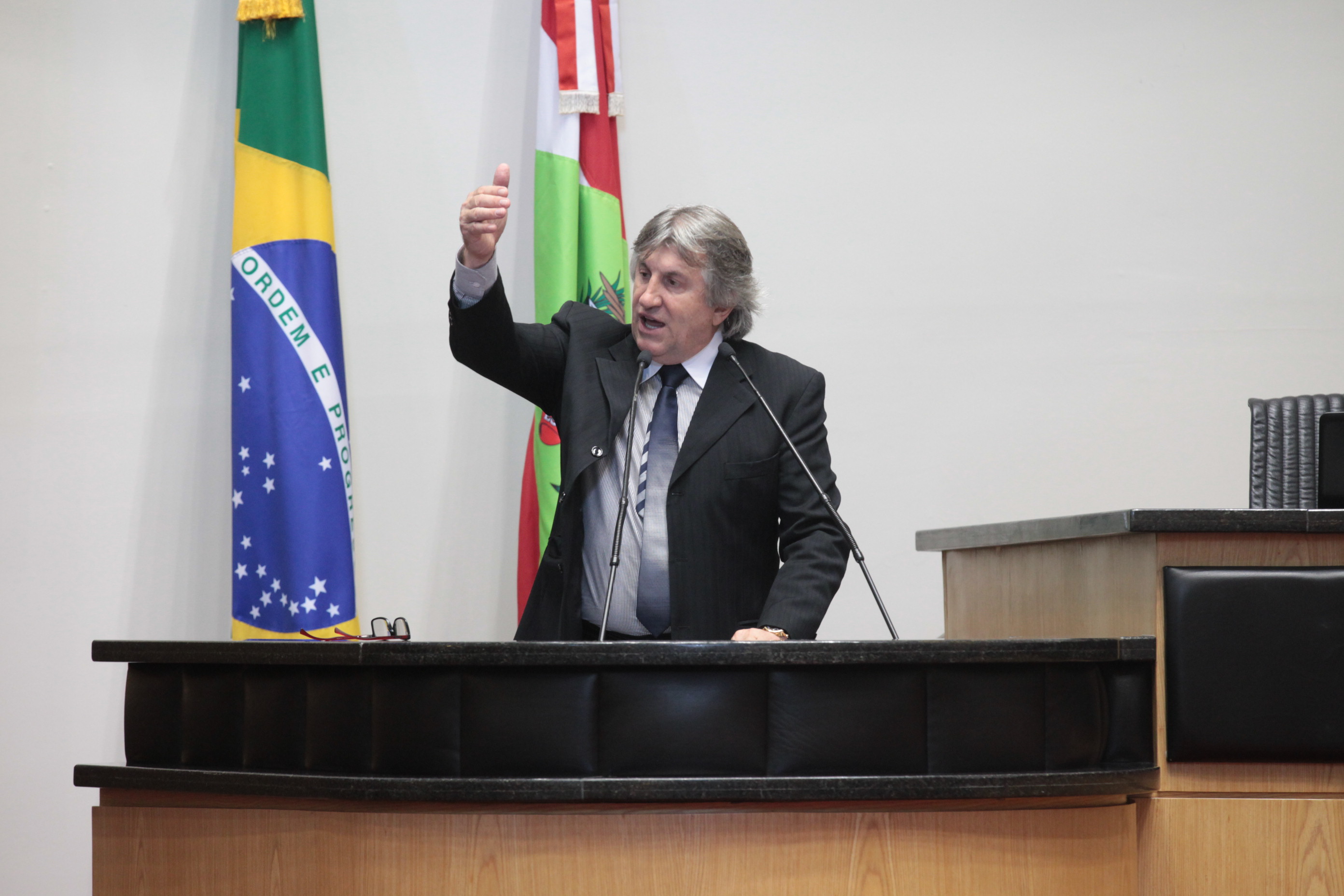 Sessão Ordinária. Deputado Leonel Pavan (PSDB).  Foto: Eduardo Guedes de Oliveira