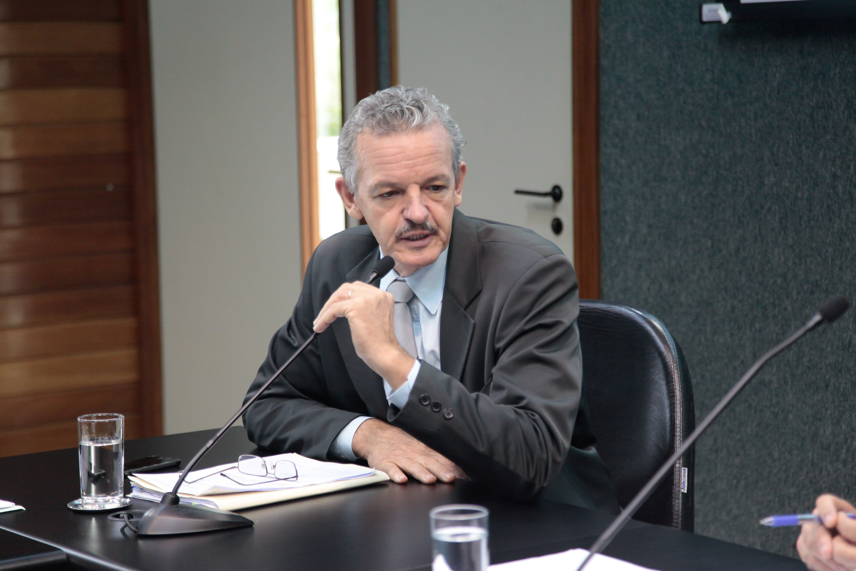 Deputado Dirceu Dresch (PT) em Comissão de Trabalho, Administração e Serviço Público