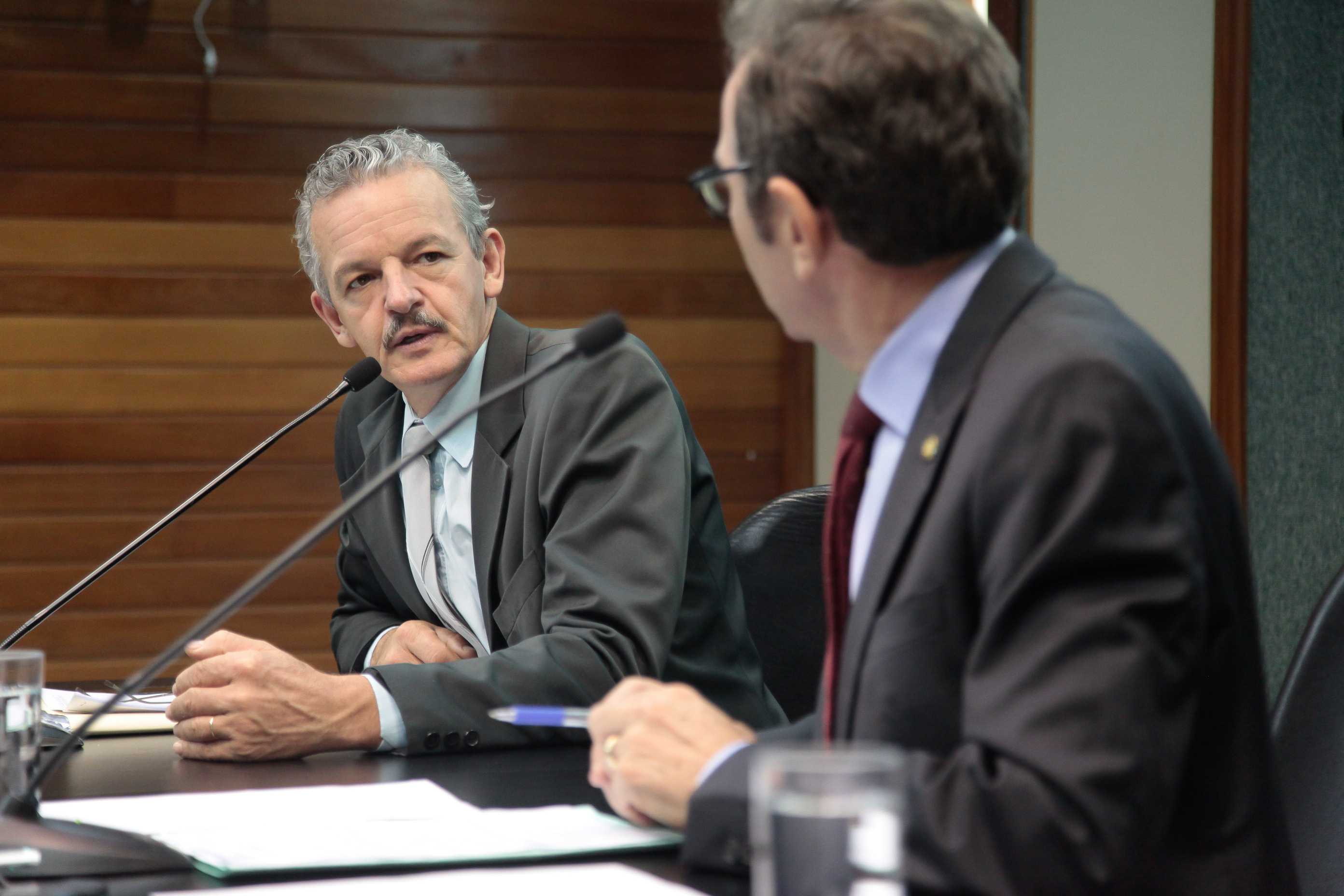Deputado Dirceu Dresch (PT) em Comissão de Trabalho, Administração e Serviço Público