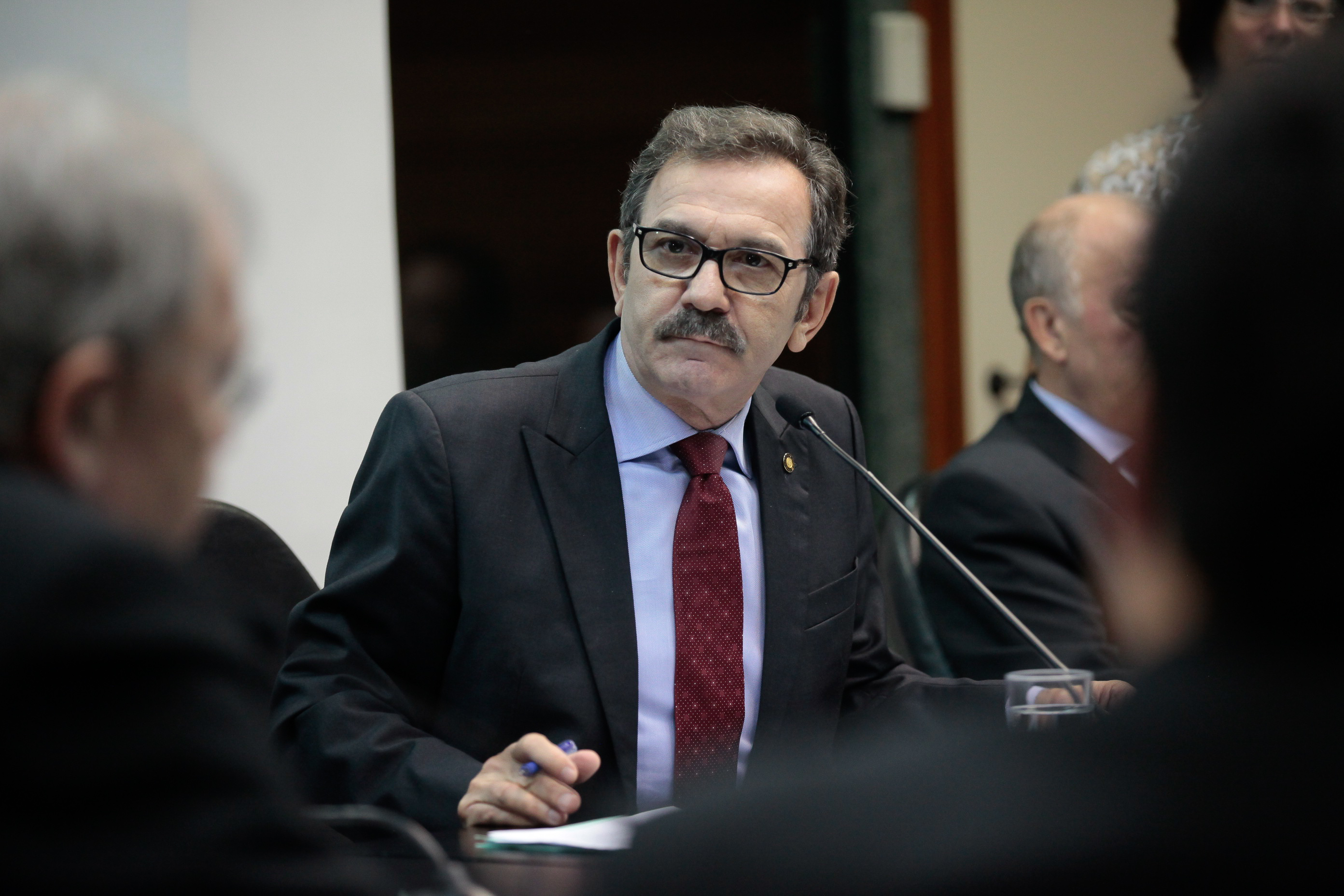 Deputado Serafim Venzon (PSDB) em Comissão de Trabalho, Administração e Serviço Público