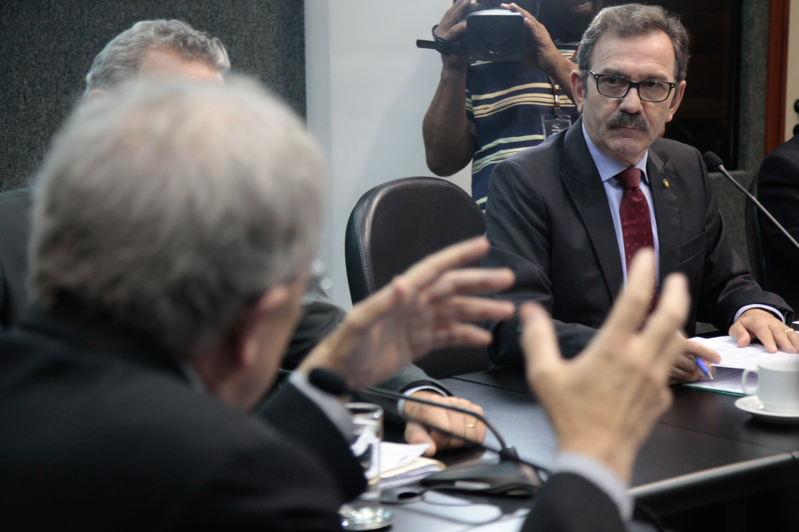 Deputado Serafim Venzon (PSDB) em Comissão de Trabalho, Administração e Serviço Público
