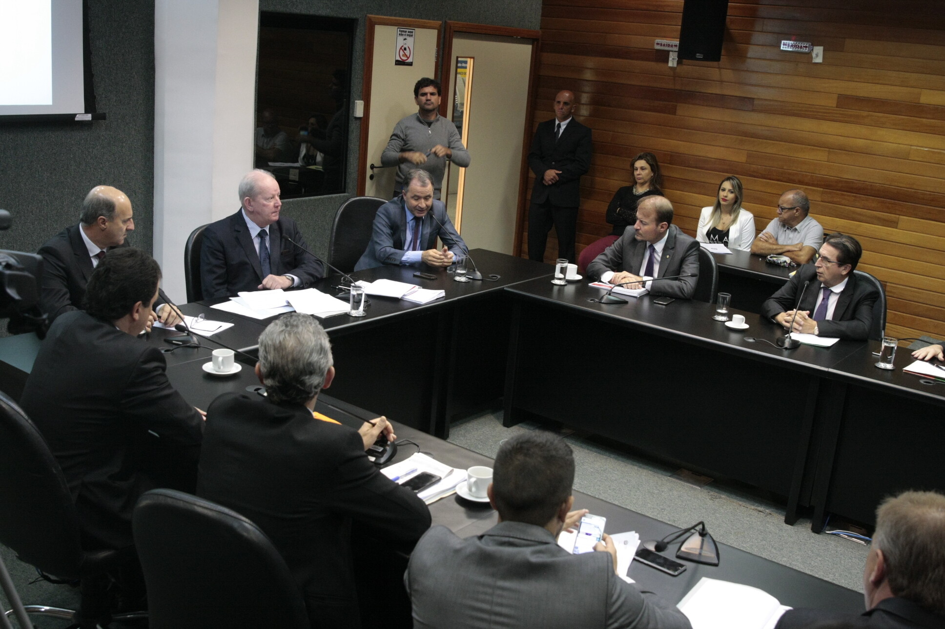 Finanças aprova projeto que altera a utilização dos recursos dos fundos estaduais