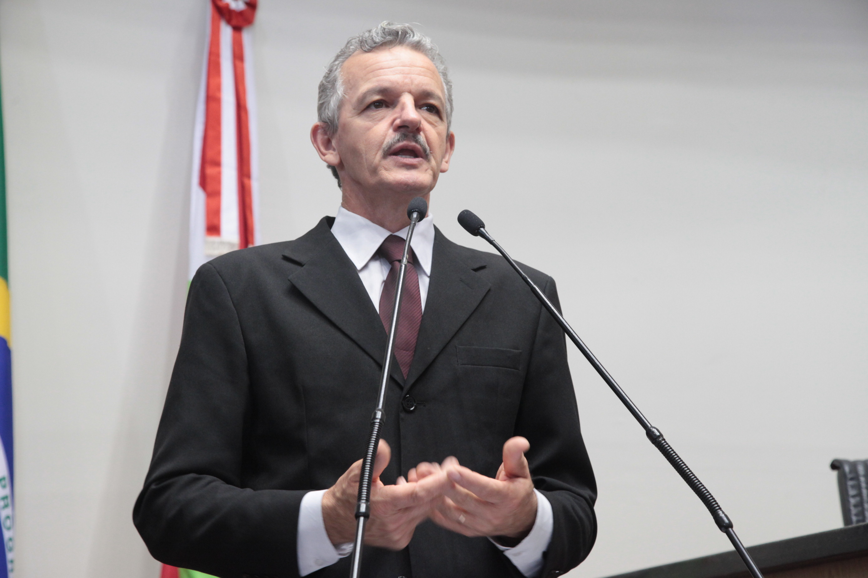 Sessão Ordinária da Assembleia Legislativa do Estado de Santa Catarina. Deputado Dirceu Dresch (PT)