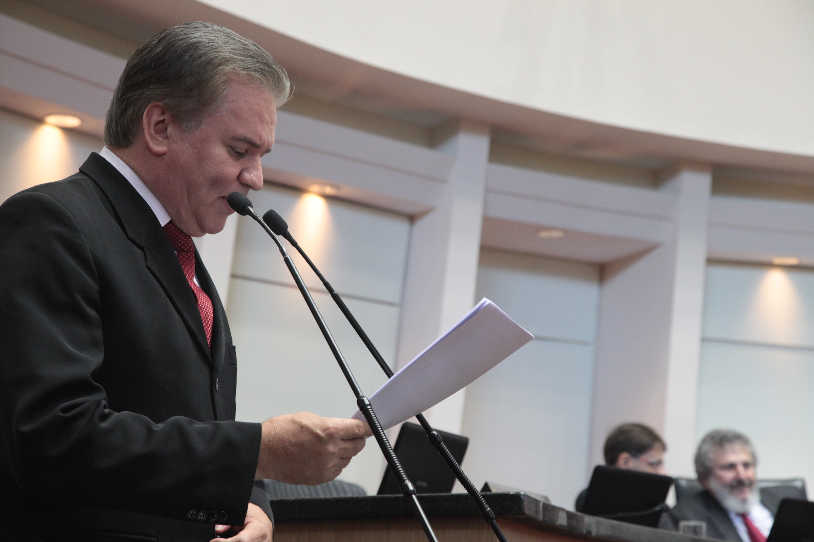 Sessão Ordinária da Assembleia Legislativa do Estado de Santa Catarina. Deputado César Valduga (PCdoB)