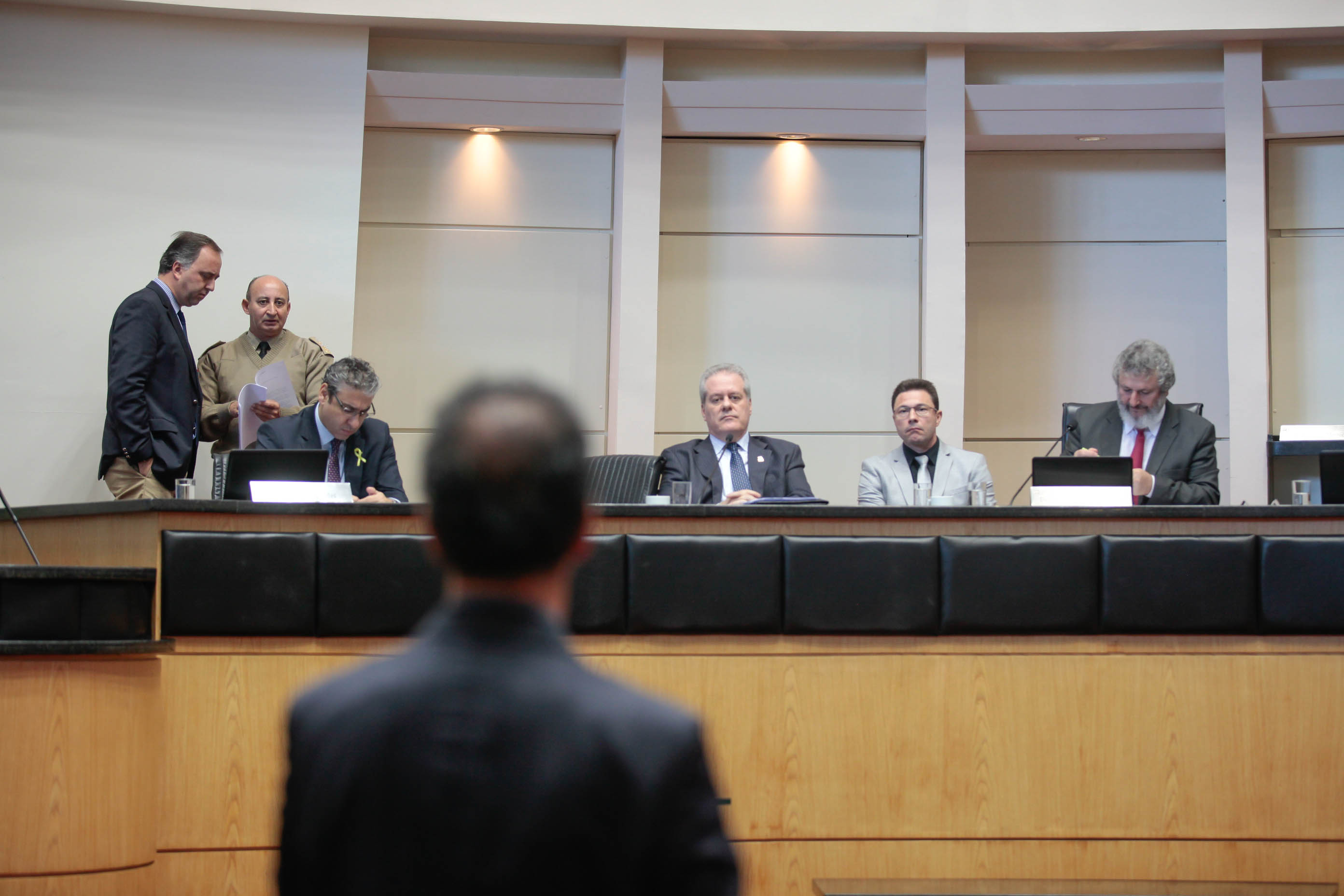 Sessão Especial para esclarecimento do Senhor Seretário de Estado e Segurança Pública sobre o Planejamento e Metas para o Cobate ao Crime no Estado de Santa Catarina.