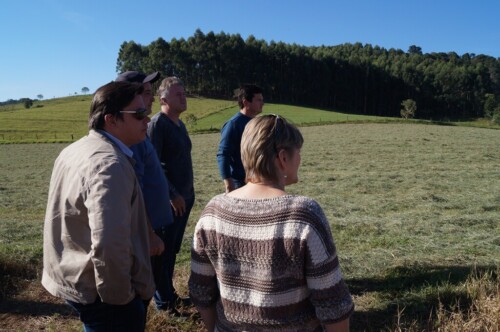 Deputada Luciane e vereador Sérgio visitam áreas para instalação de reservatório de água na Efapi