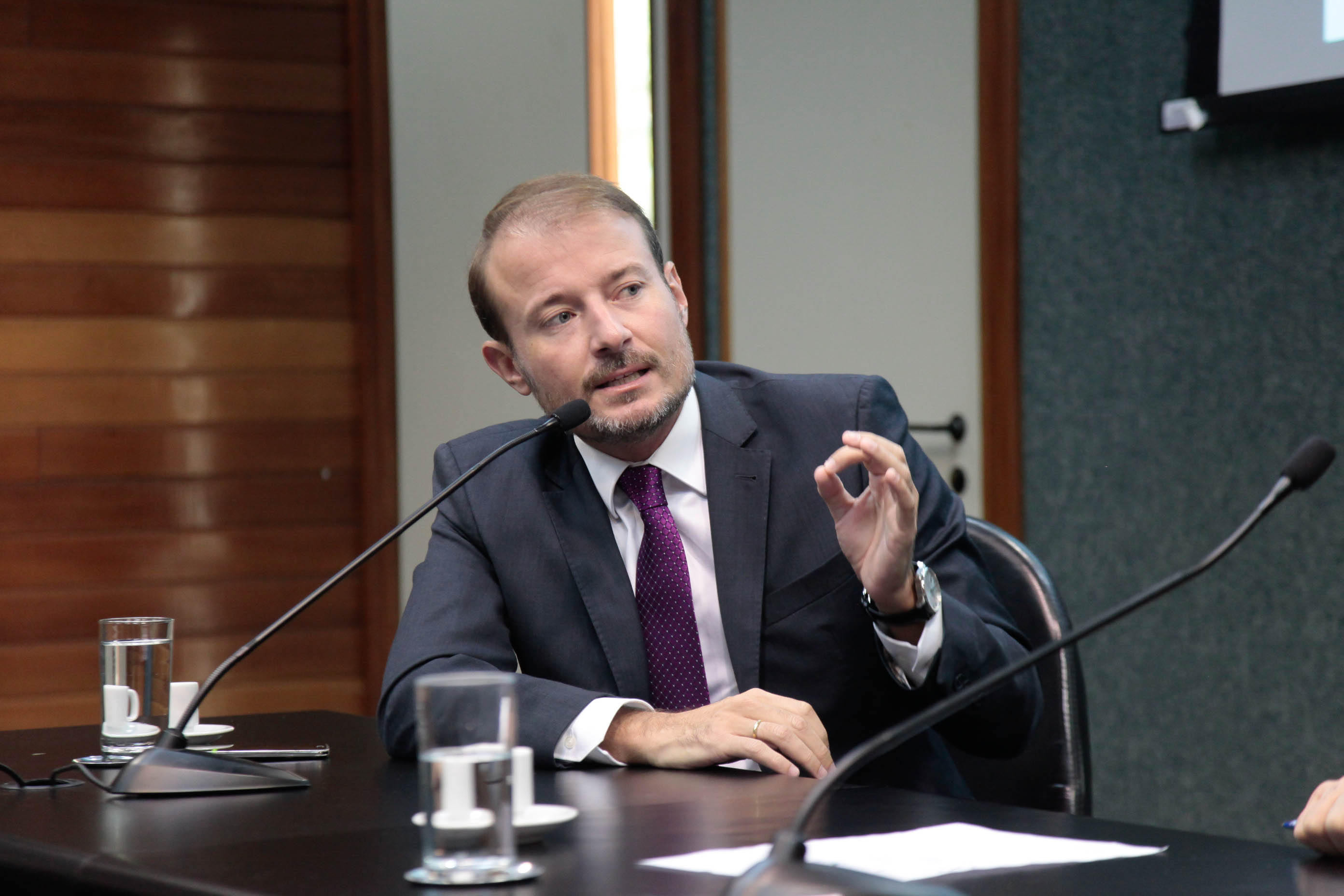 Deputado Gabriel Ribeiro (PSD) em Comissão de Finanças e Tributação