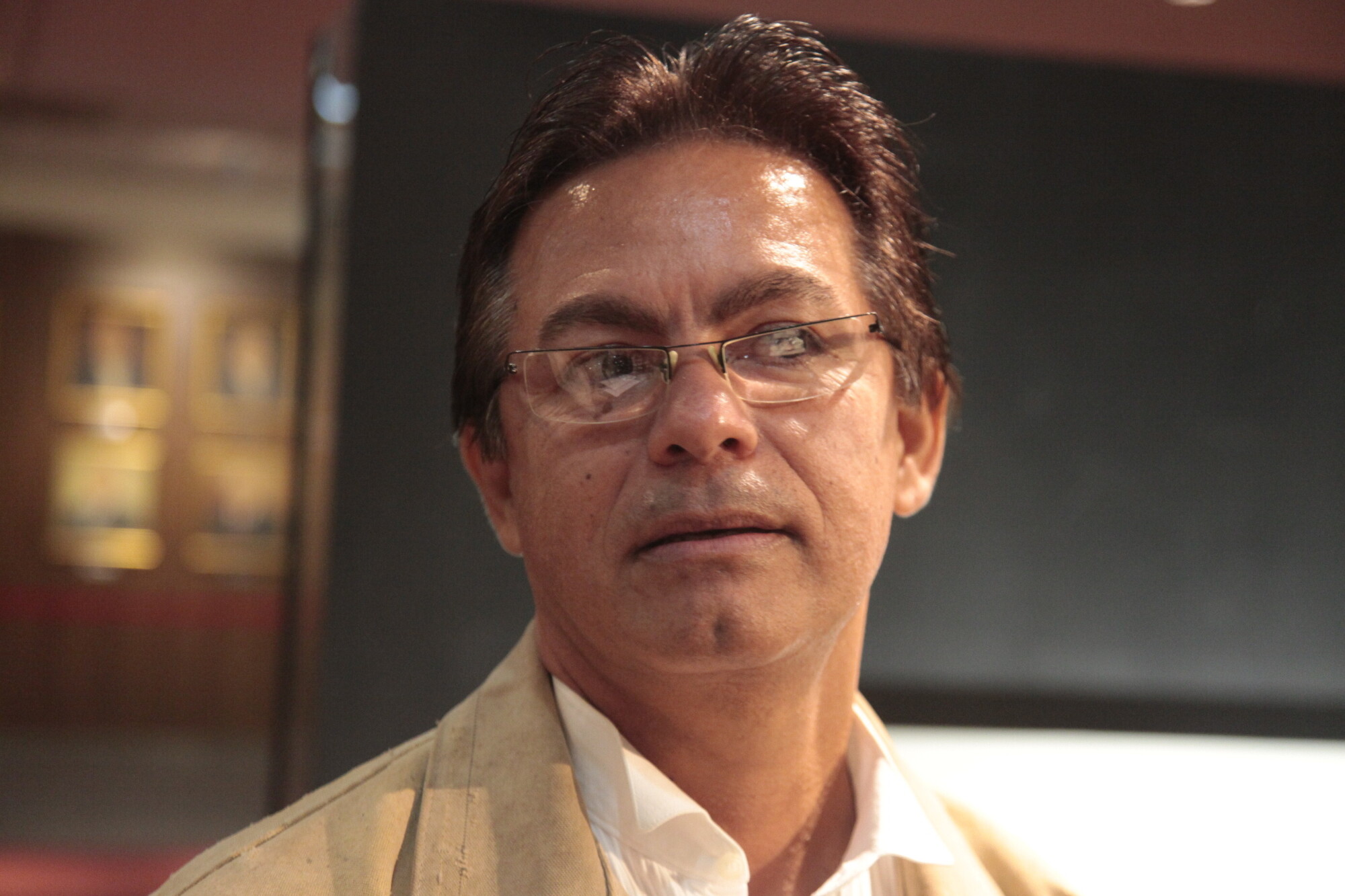 Jorge Marinho é paranaense e atualmente vive em Florianópolis