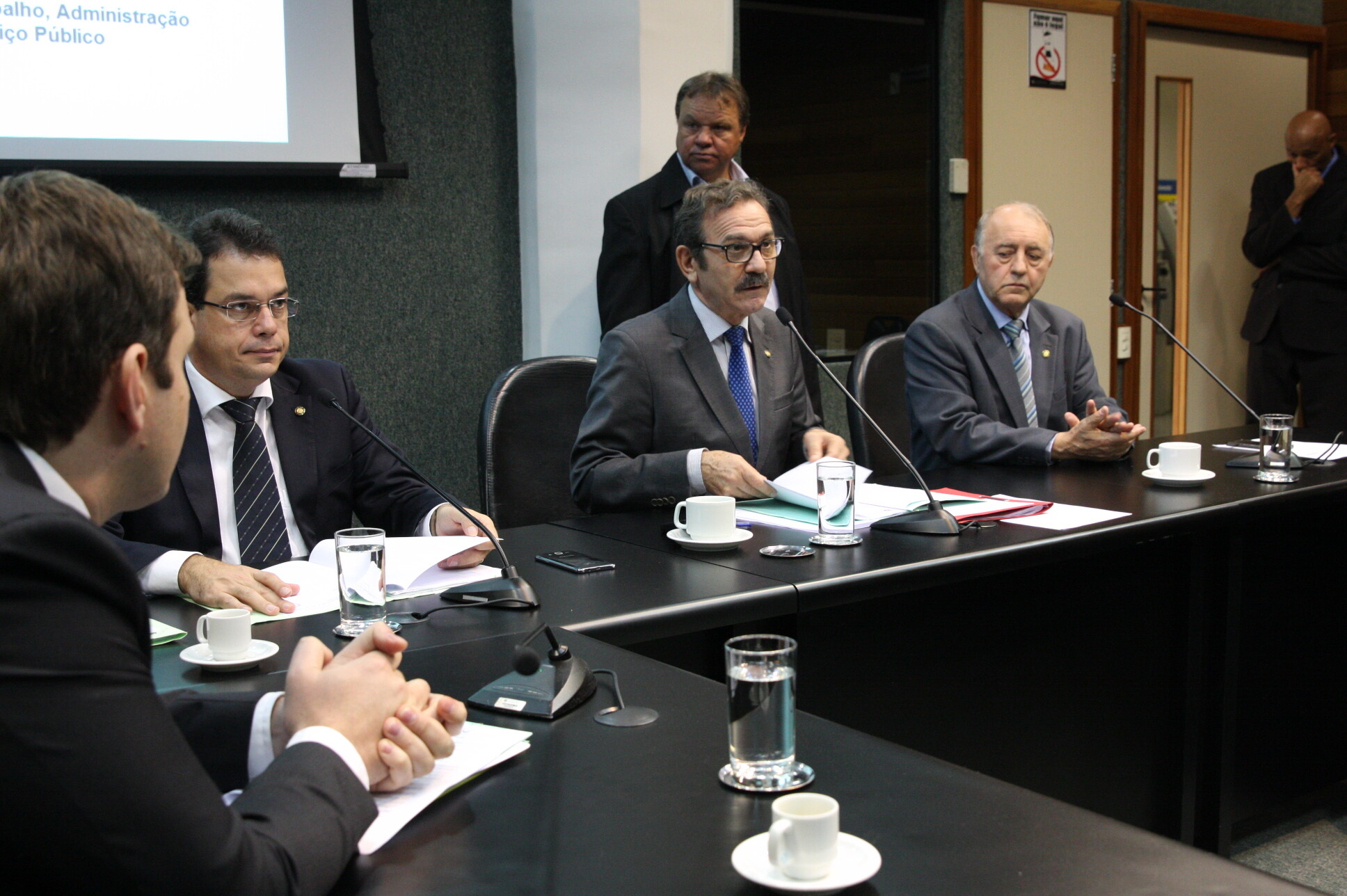 Comissão aprova PL que reconhece profissão de condutor de ambulância