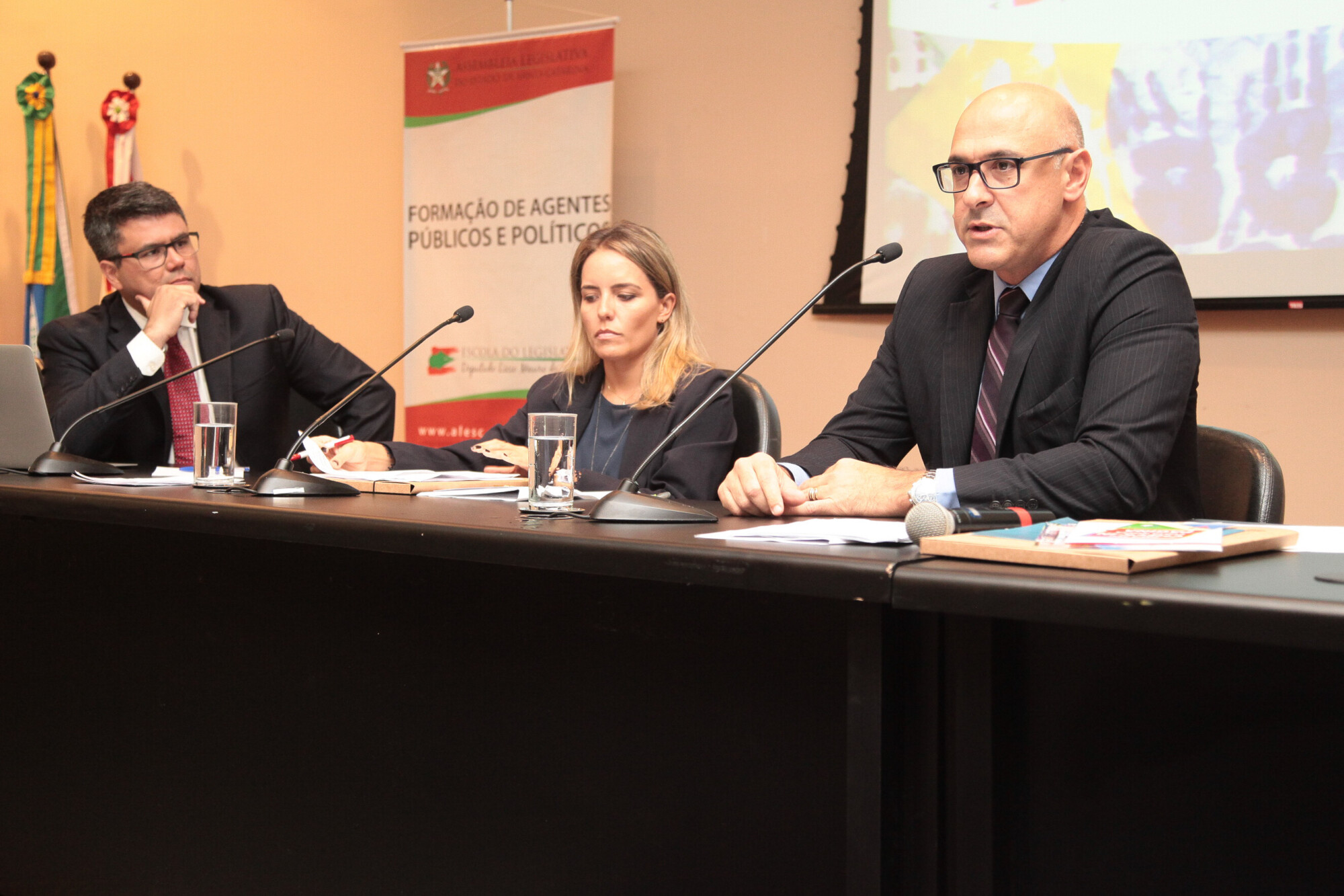 Especialistas alertam para insegurança jurídica no registro de candidaturas