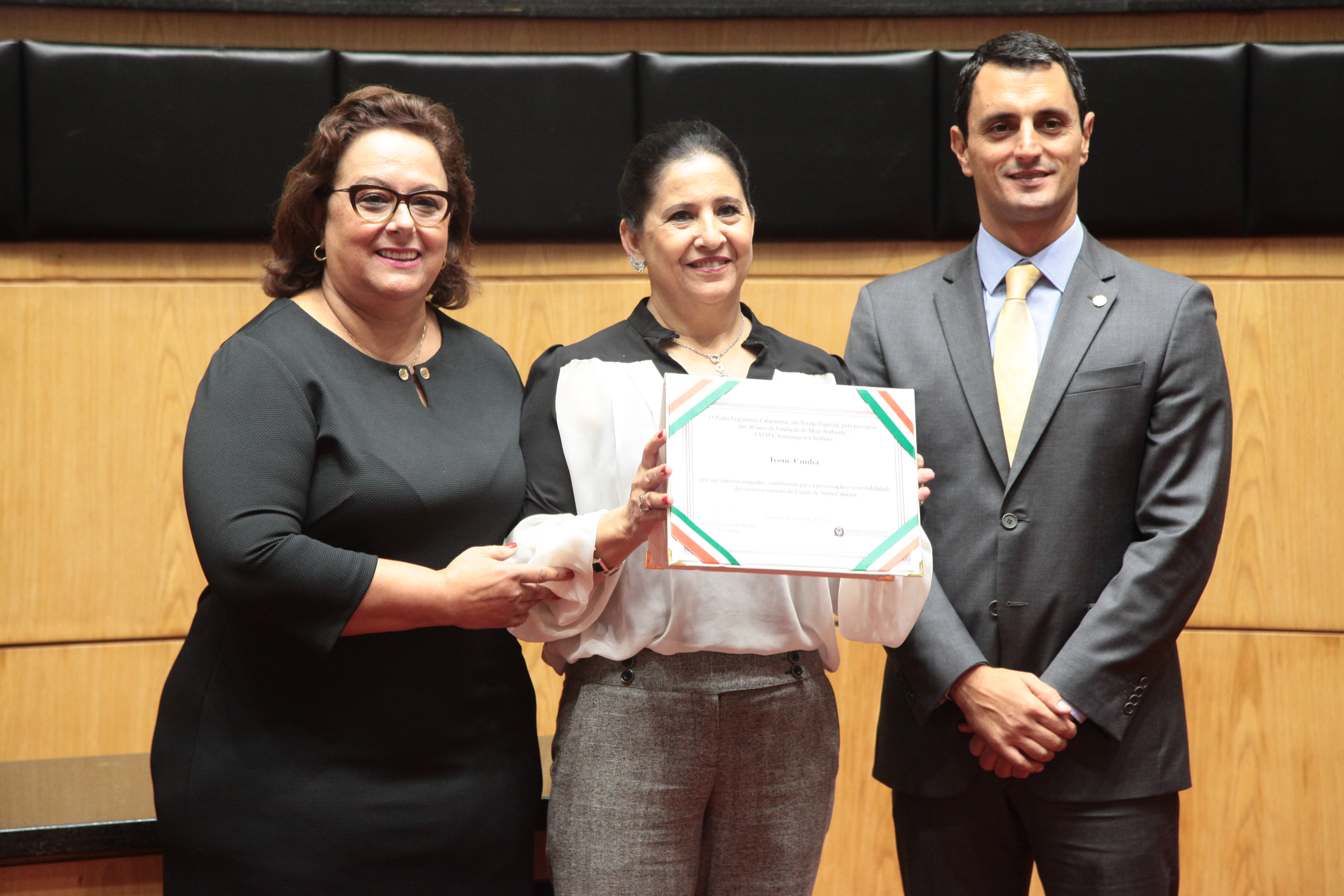 Sessão Especial em homenagem à Fundação do Meio Ambiente - FATMA pela passagem das suas quatro décadas de atividade e lançamento do livro FATMA 40 anos - Patrimônio dos Catarinenses.