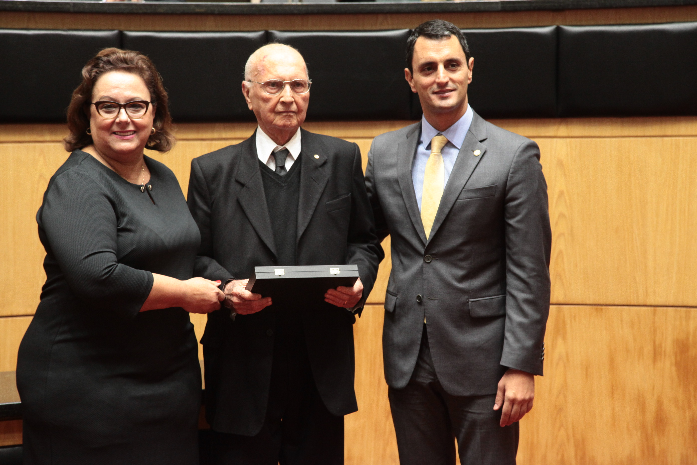 Sessão Especial em homenagem à Fundação do Meio Ambiente - FATMA pela passagem das suas quatro décadas de atividade e lançamento do livro FATMA 40 anos - Patrimônio dos Catarinenses.