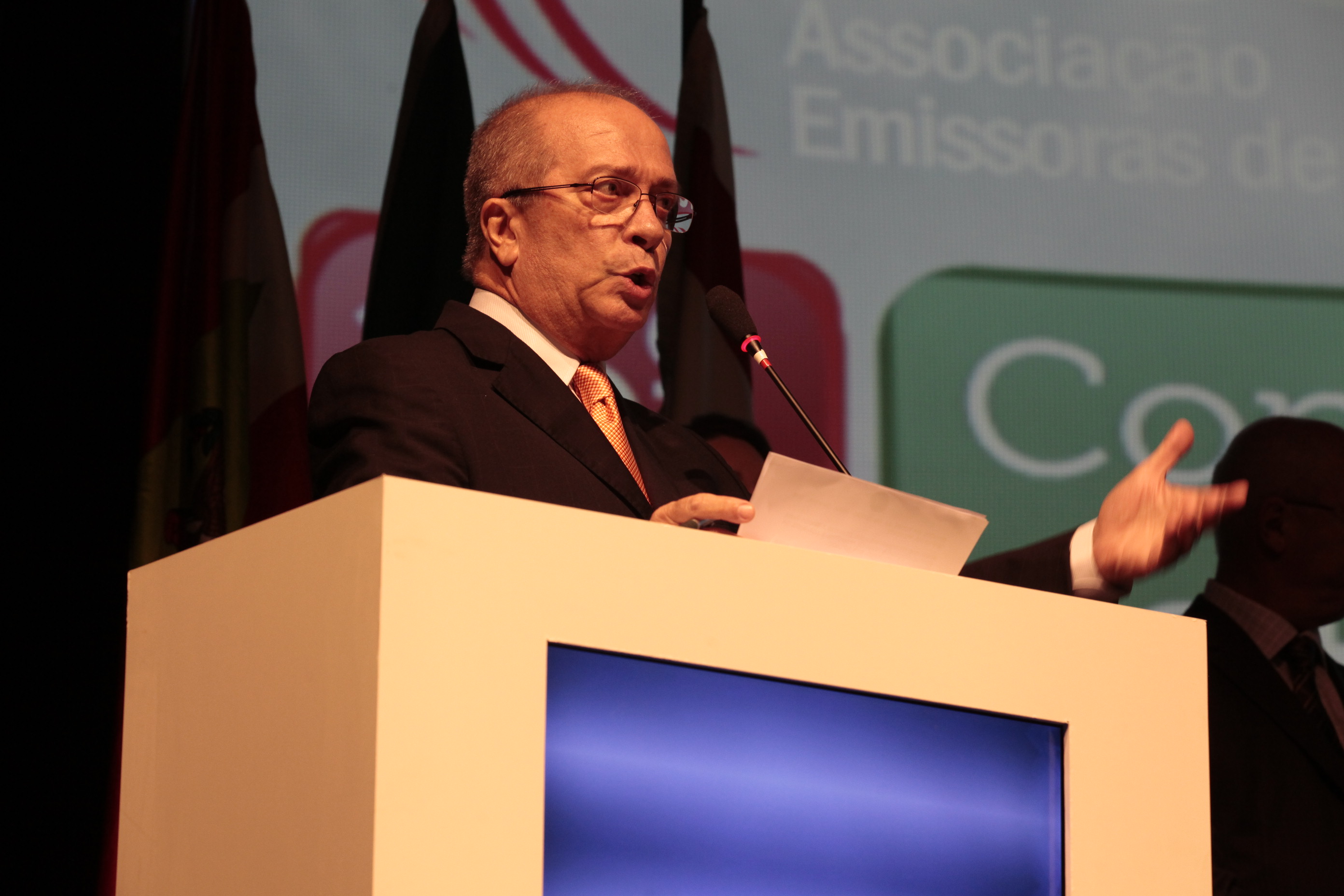 Congresso Catarinense de Rádio e Televisão.