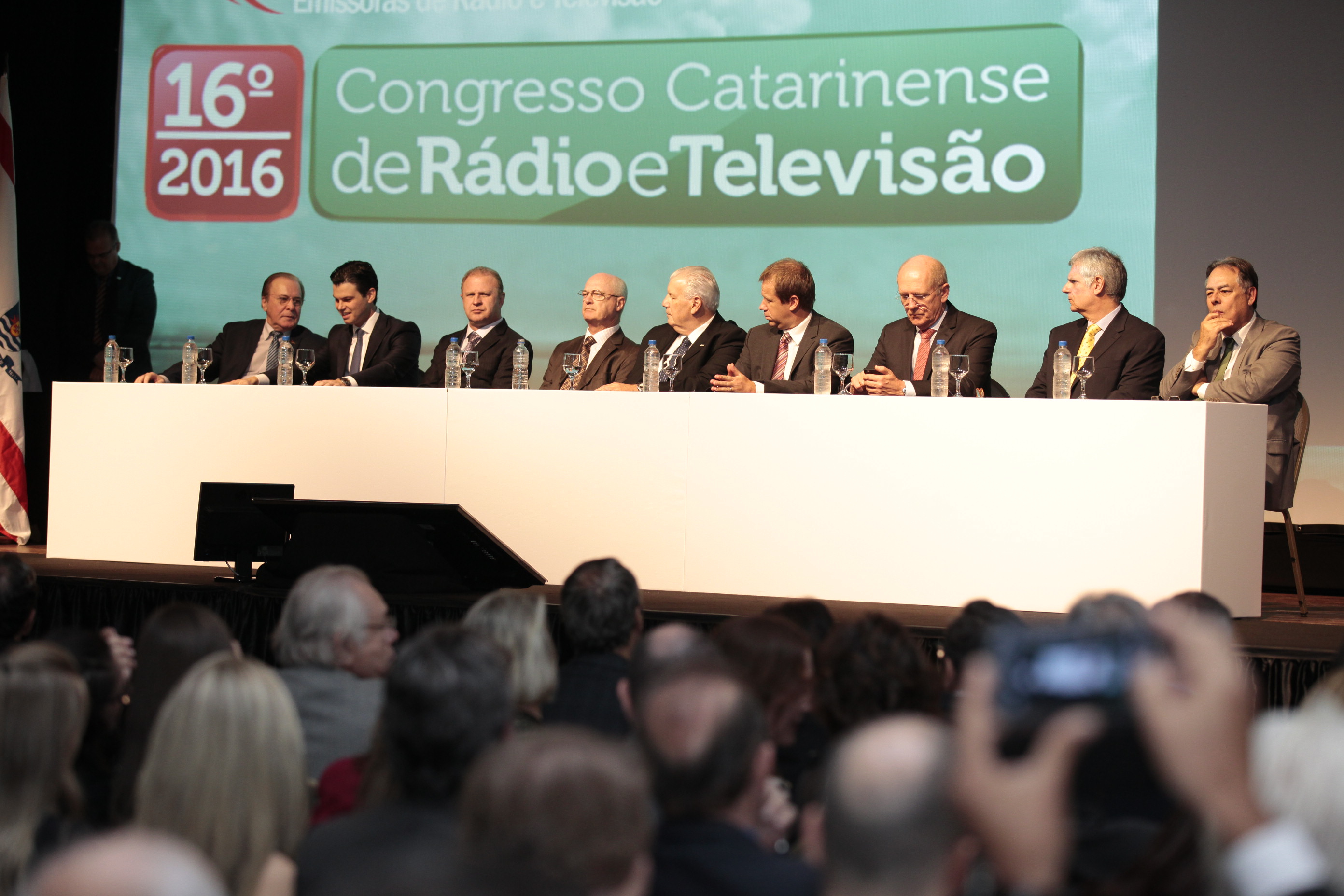 Congresso Catarinense de Rádio e Televisão.