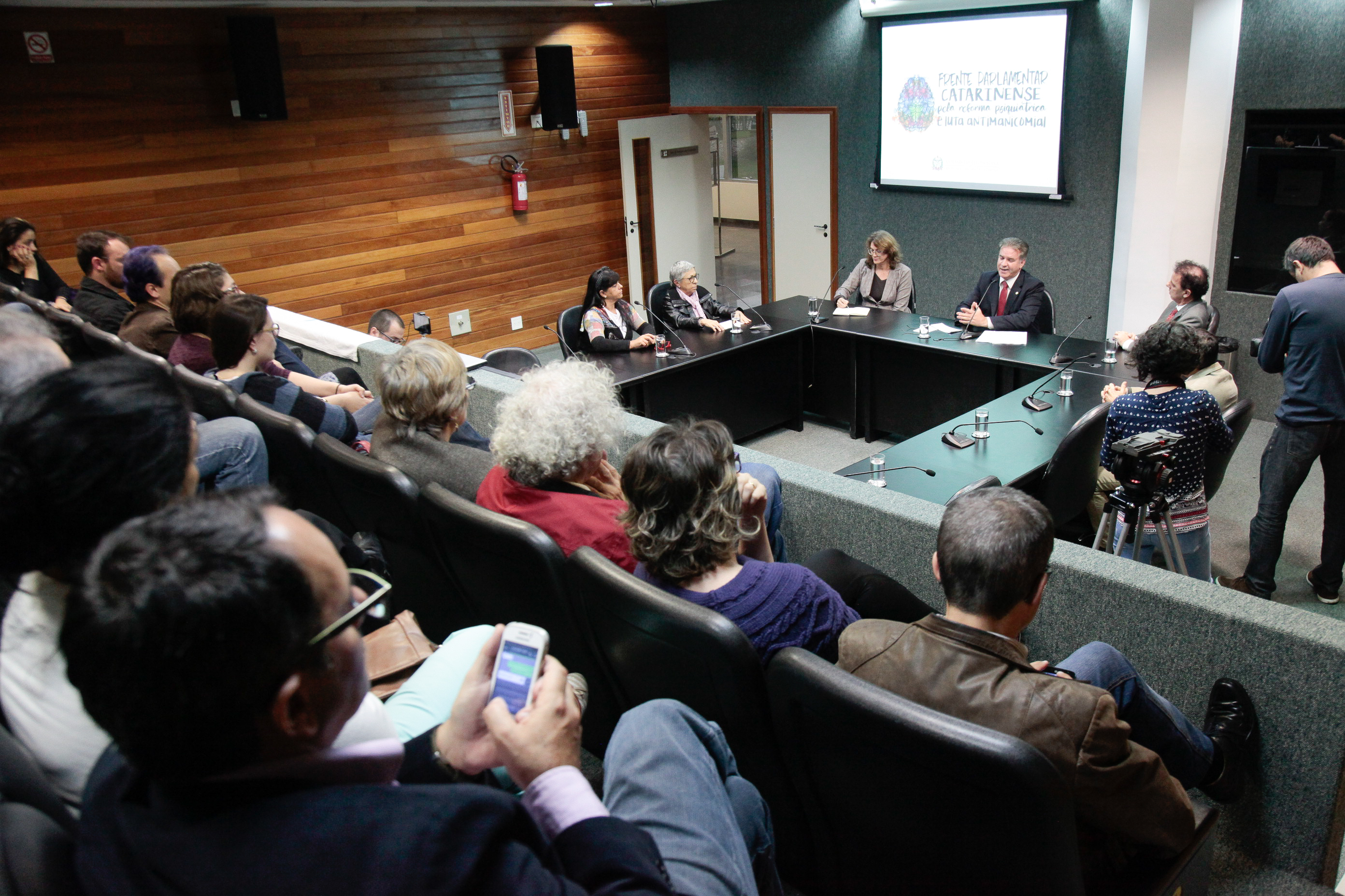 Lançamento da Frente Parlamentar pela Reforma Psiquiátrica e Luta Antimanicomial.
