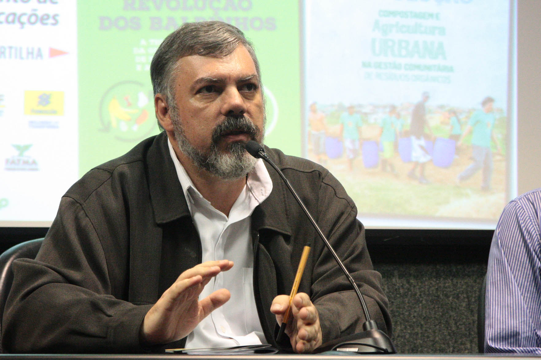 II Formação em Gestão Comunitária de Resíduos Orgânicos. Antônio Storell Junior, Coordenador de Gestão de Resíduos Orgânicos, São paulo.