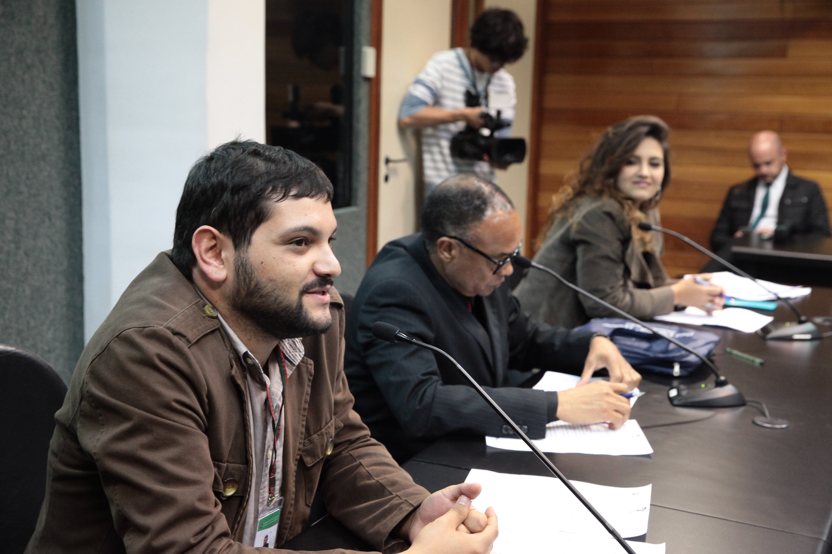 Reunião do Programa Antonita de Barros com os pais dos estagiários.