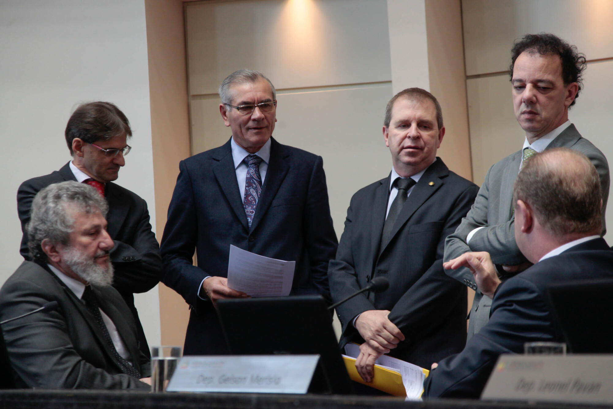 Deputados defendem manutenção de verbas para cirurgias eletivas