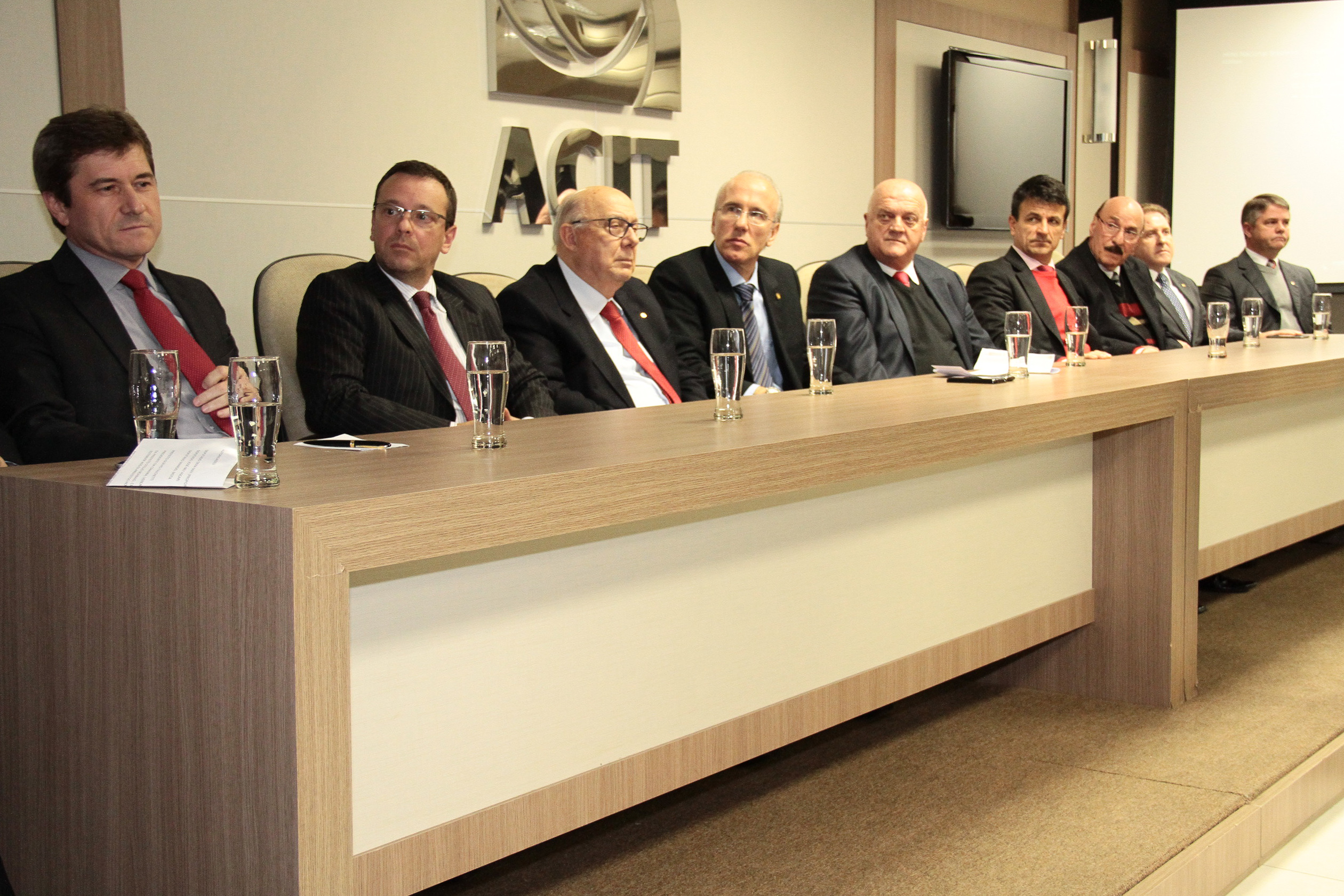 Ato Parlamentar Solene em comemoração aos 146 anos de Emancipação Política e Administração do Município de Tubarão.