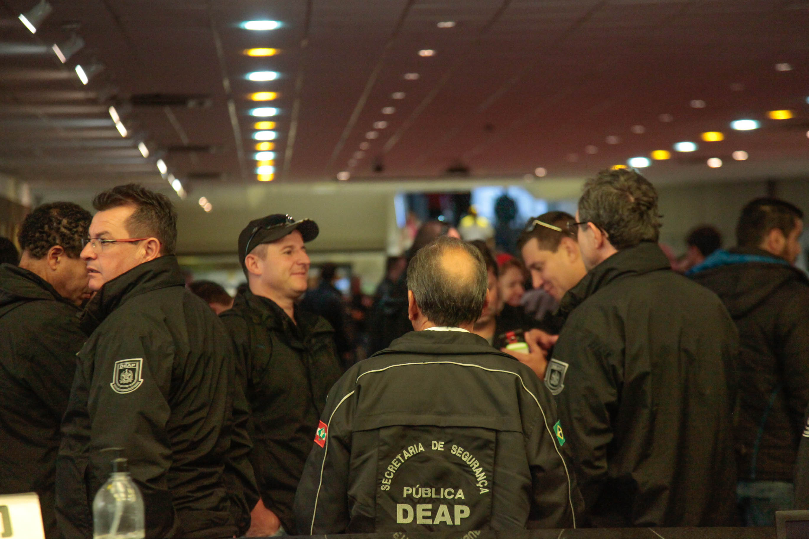 Servidores do DEAP acompanham a reunião das Comissões