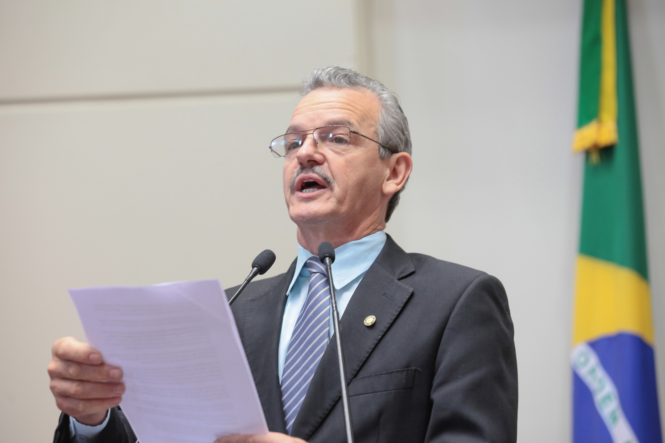 Deputado Dirceu Dresch (PT) em Sessão Ordinária