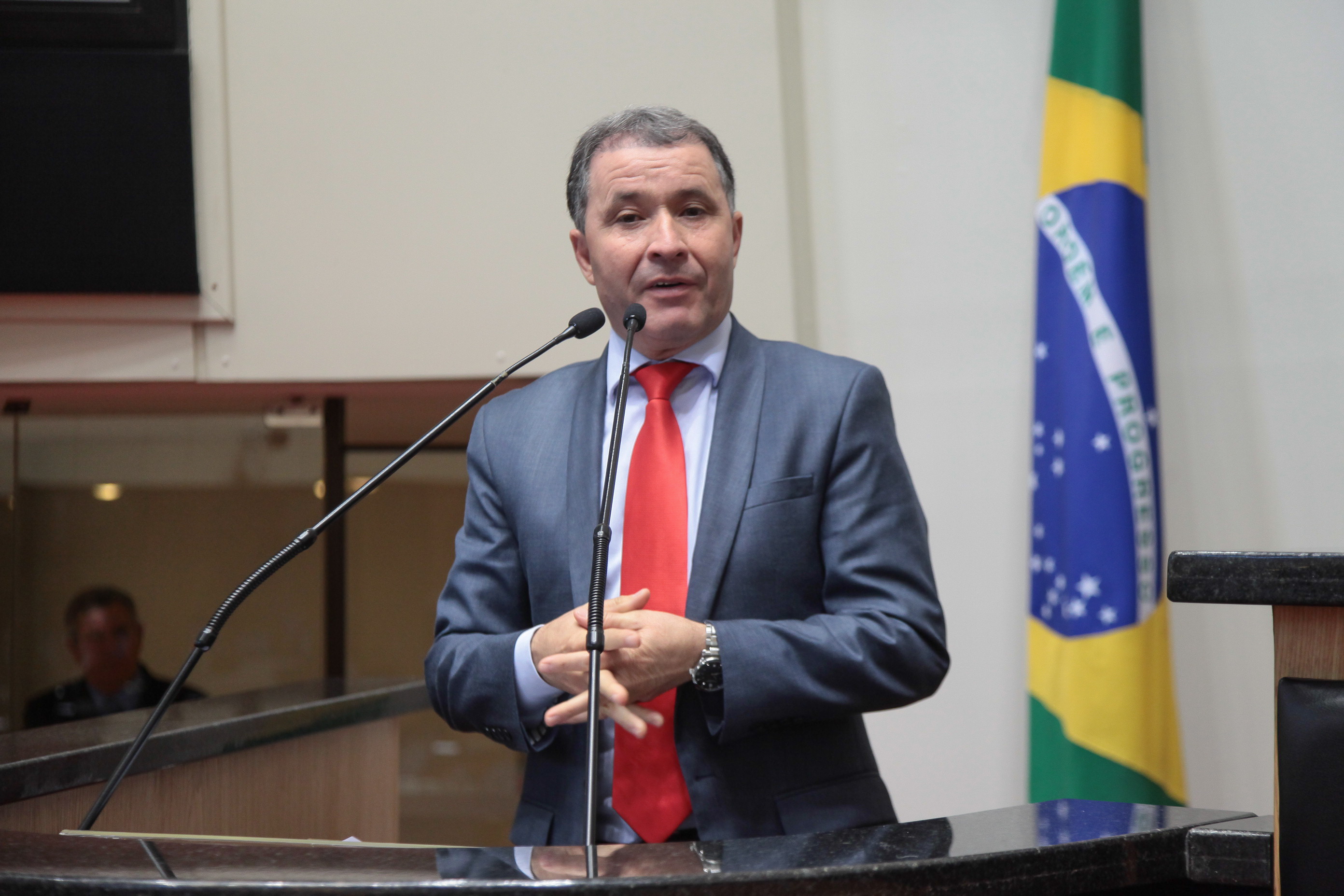 Deputado Valdir Cobalchini (PMDB) em Sessão Ordinária