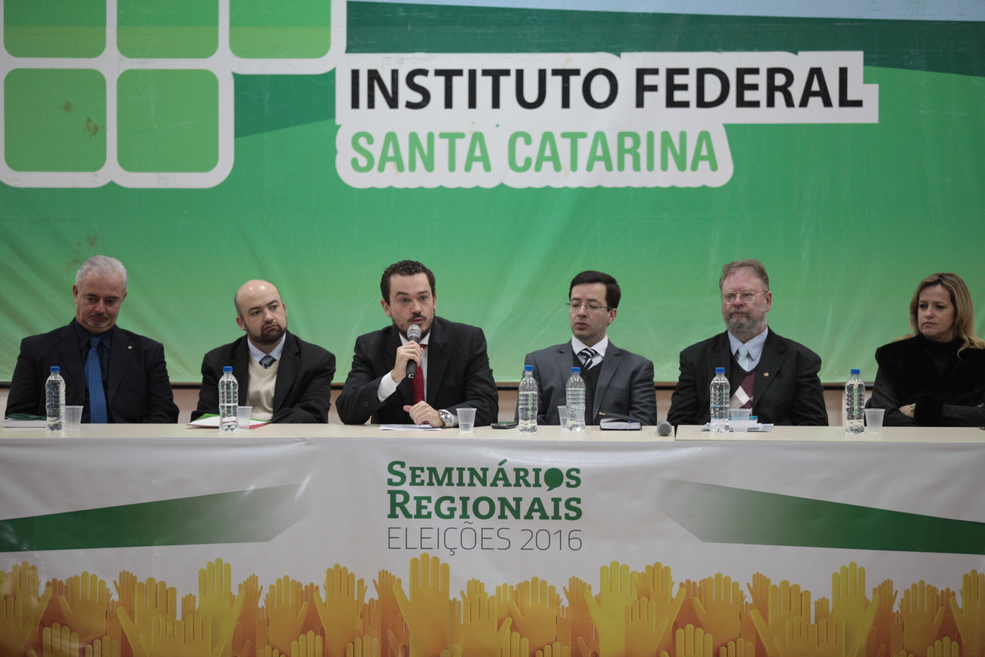 Todos os candidatos a vereador e a prefeito terão de abrir conta bancária