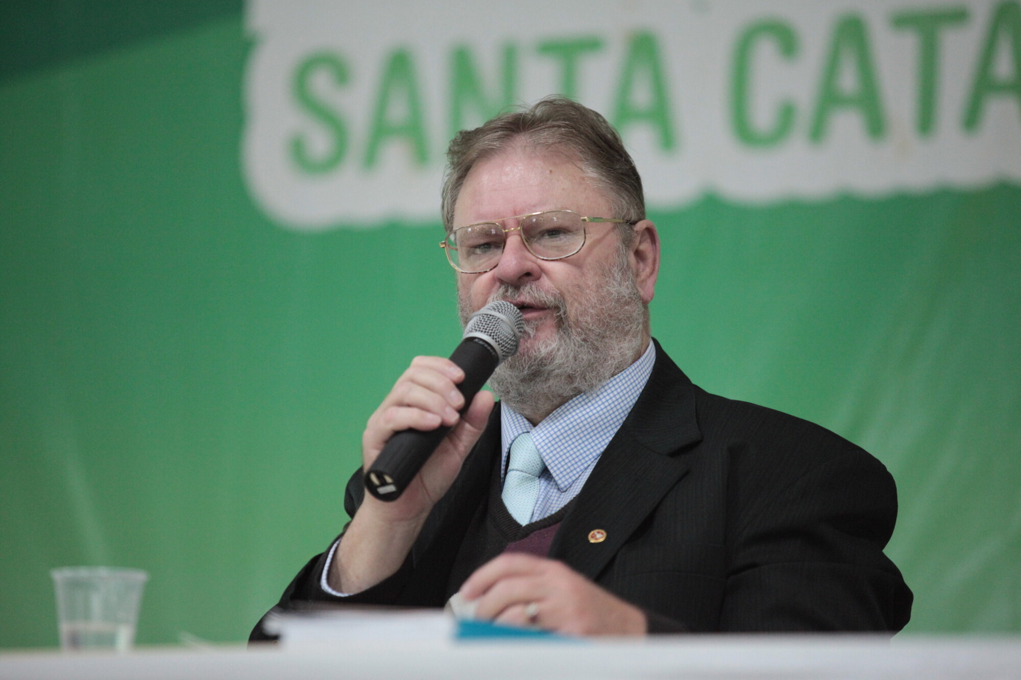 Pedro Decomain, professor de Direito Eleitoral e promotor público