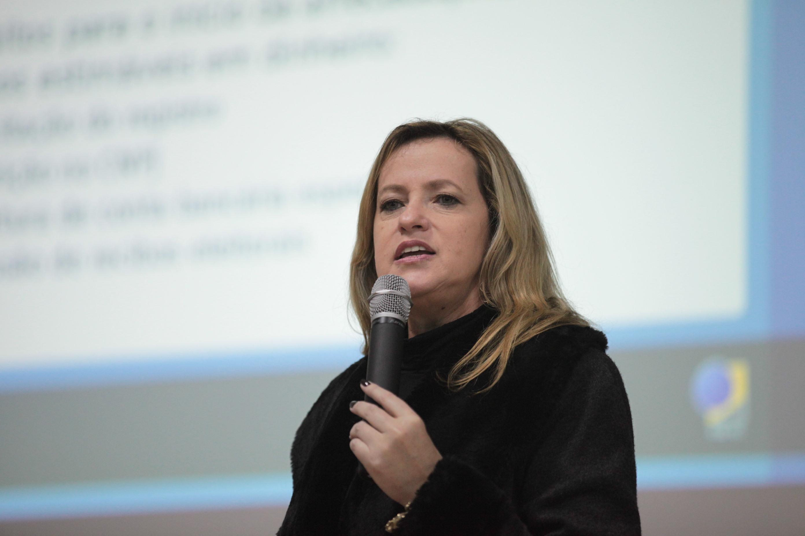 Seminários Eleitorais 2016 - São Miguel do Oeste - Denise Schlickmann, palestrante (TRE)