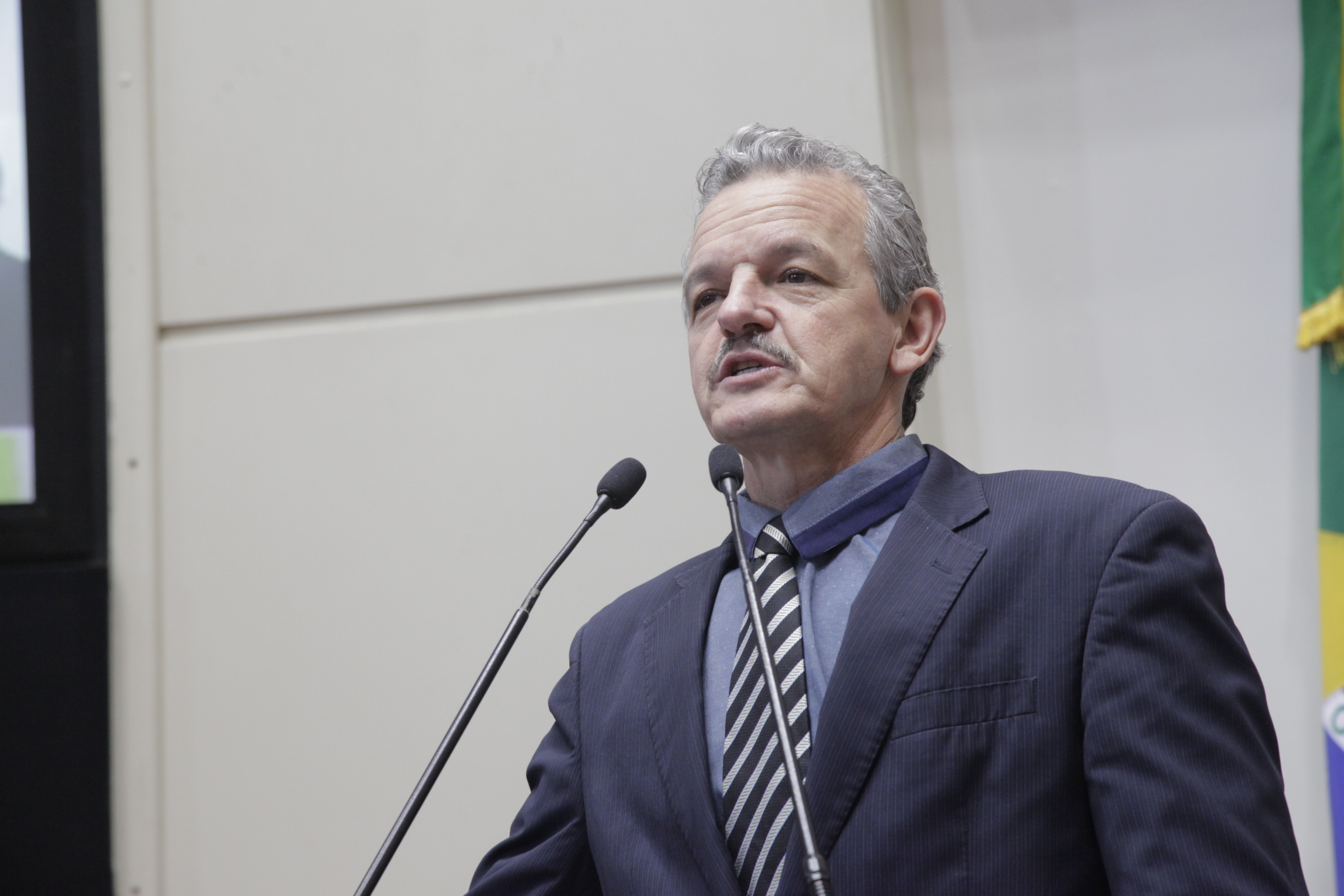 Sessão Ordinária da Assembleia Legislativa do Estado de Santa Catarina. Deputado Dirceu Dresch (PT