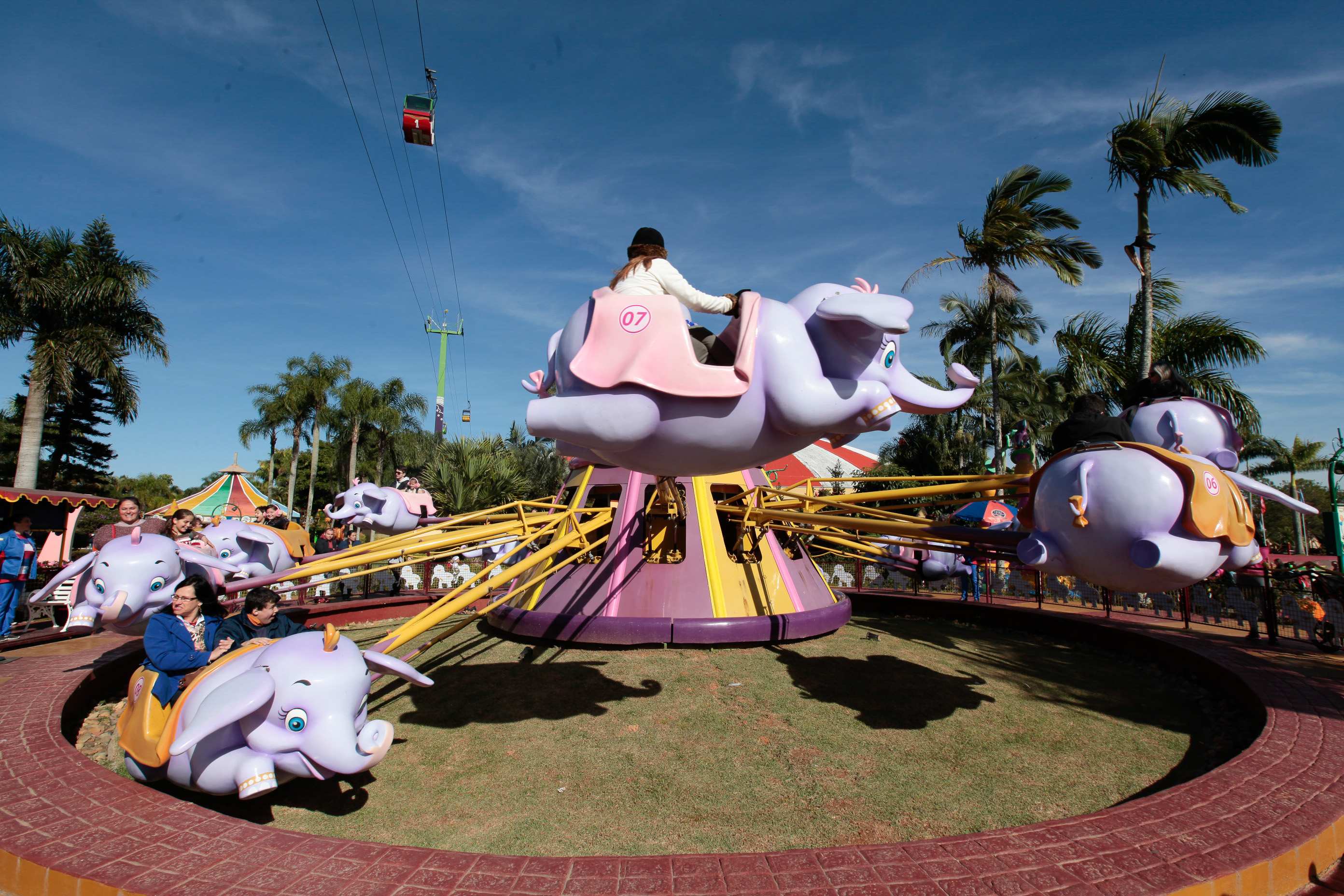 23º Encontro de Recreação e Lazer das APAES no Parque Beto Carrero.
