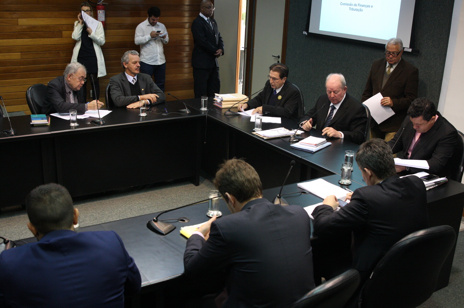 Finanças aprova PLC sobre ações impositivas no Orçamento Regionalizado