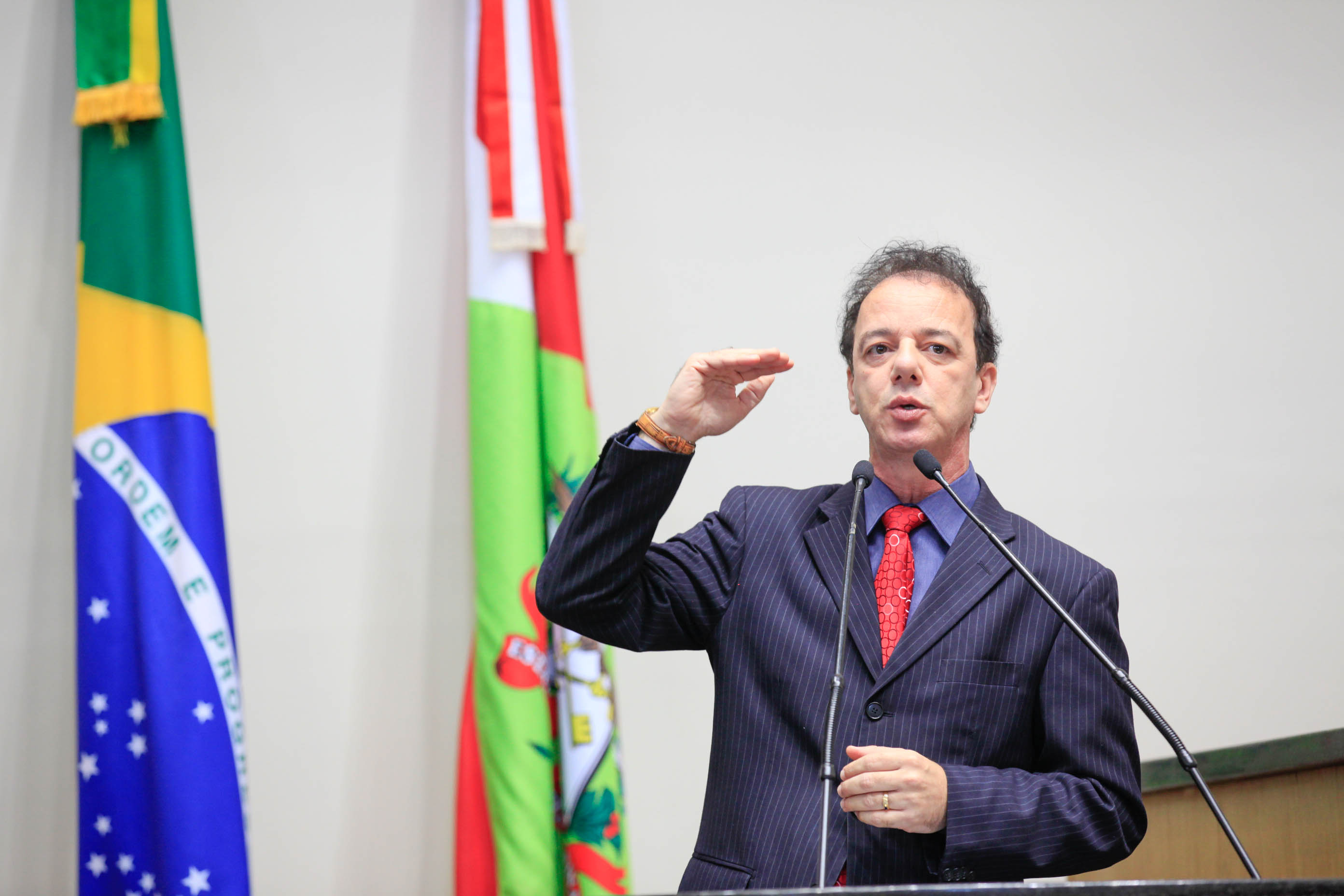 Deputado Ismael dos Santos (PSD) em Sessão Ordinária