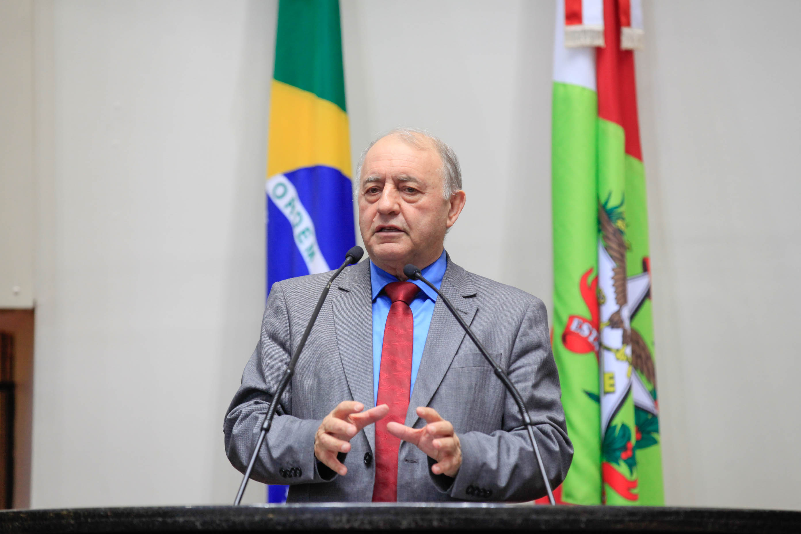 Deputado Natalino Lazare (PR) em Sessão Ordinária