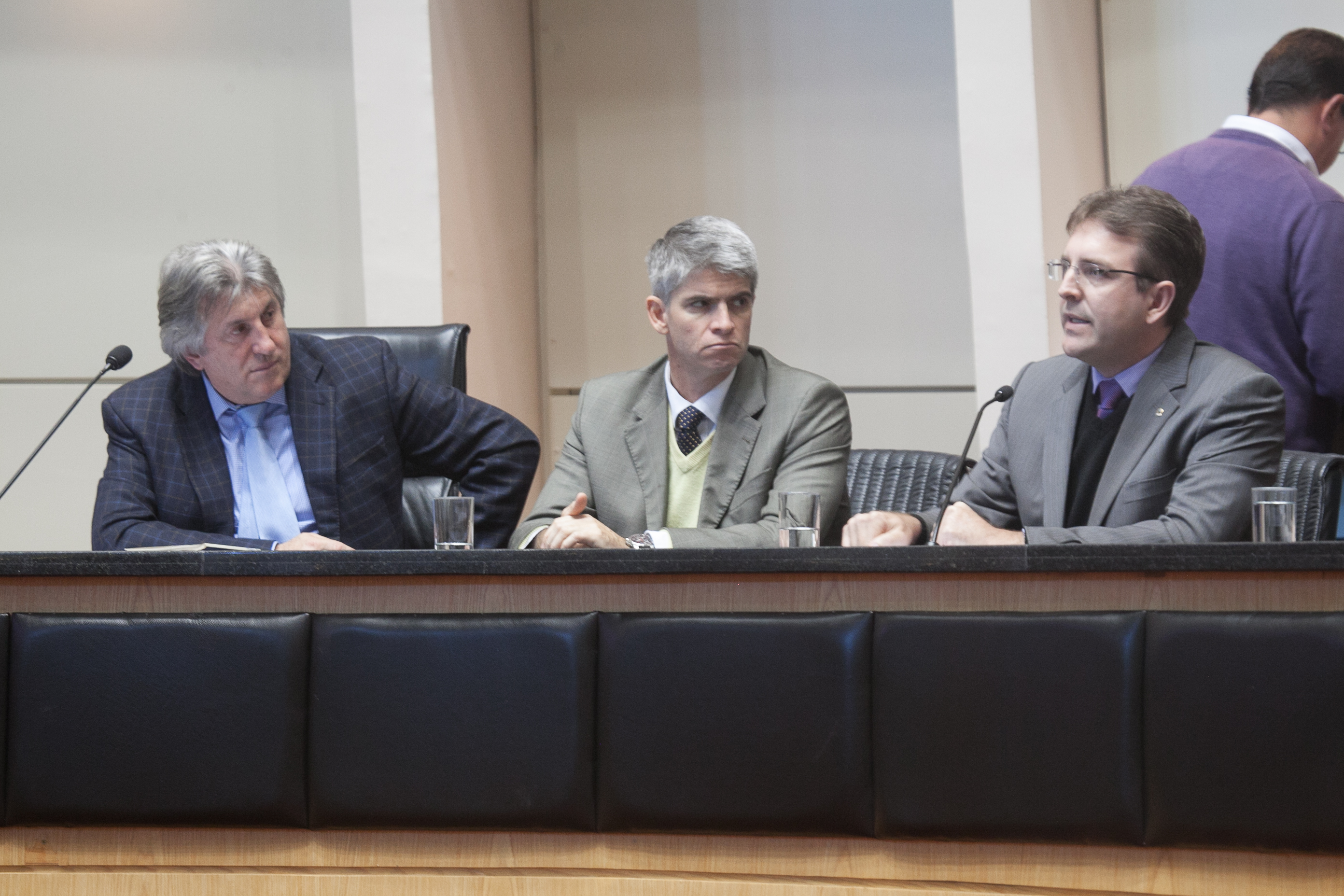 Audiência Publica discute a situação dos Beach Clubs na Praia de Jurerê Internacional.Foto: Miriam Zomer/Agência AL