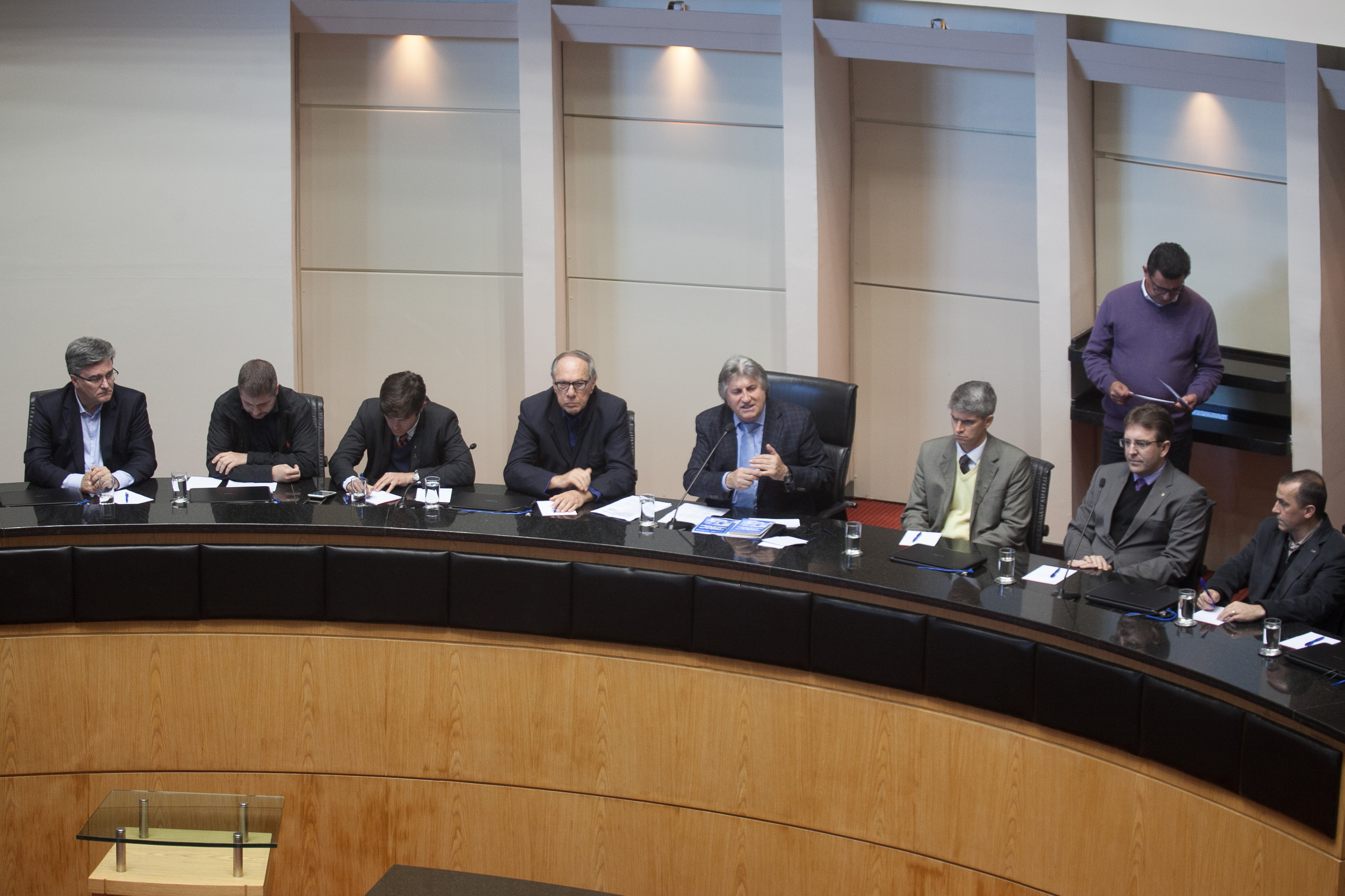 Audiência Publica discute a situação dos Beach Clubs na Praia de Jurerê Internacional.Foto: Miriam Zomer/Agência AL