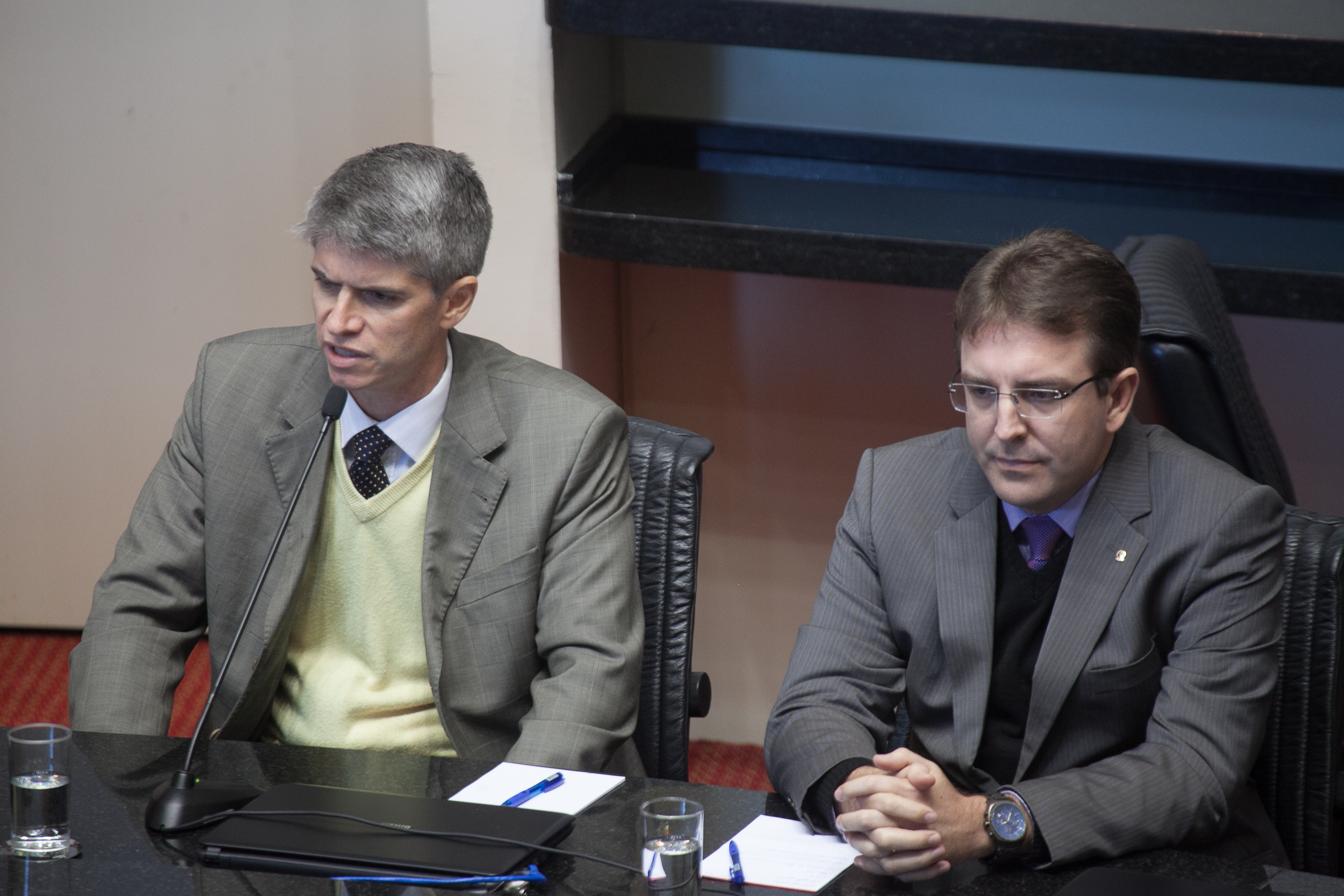 Audiência Publica discute a situação dos Beach Clubs na Praia de Jurerê Internacional.Foto: Miriam Zomer/Agência AL