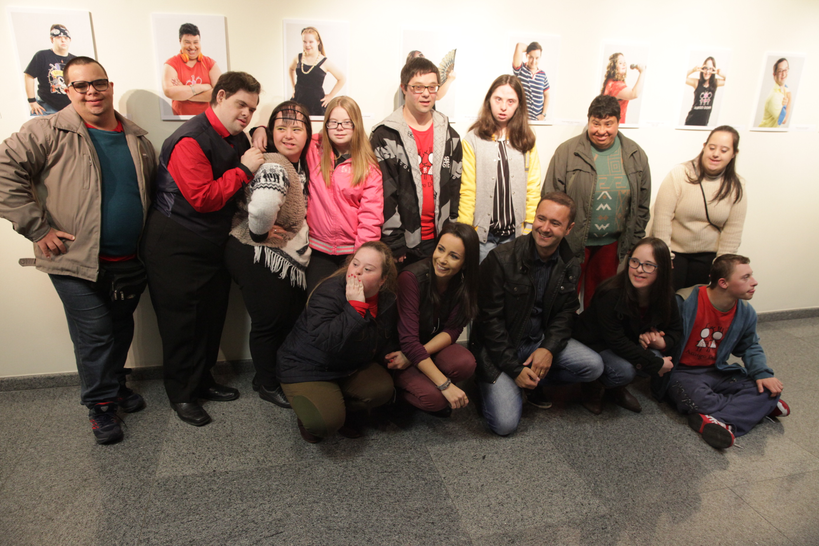 Exposição Síndrome de Down: Inclusão através da Arte, do fotógrafo Leonardo Sousa.