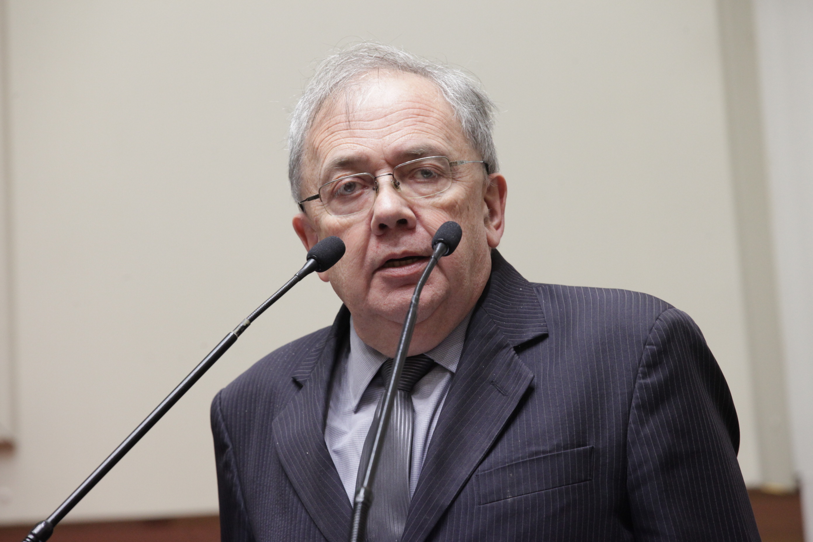 Sessão Ordinária. Deputado Fernando Coruja (PMDB).