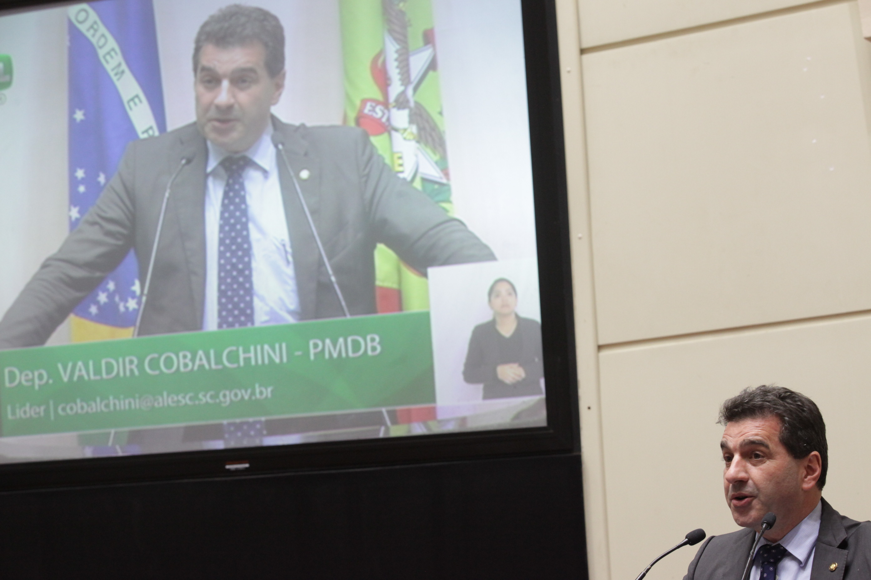 Sessão Ordinária.Deputado Valdir Cobalchini (PMDB).