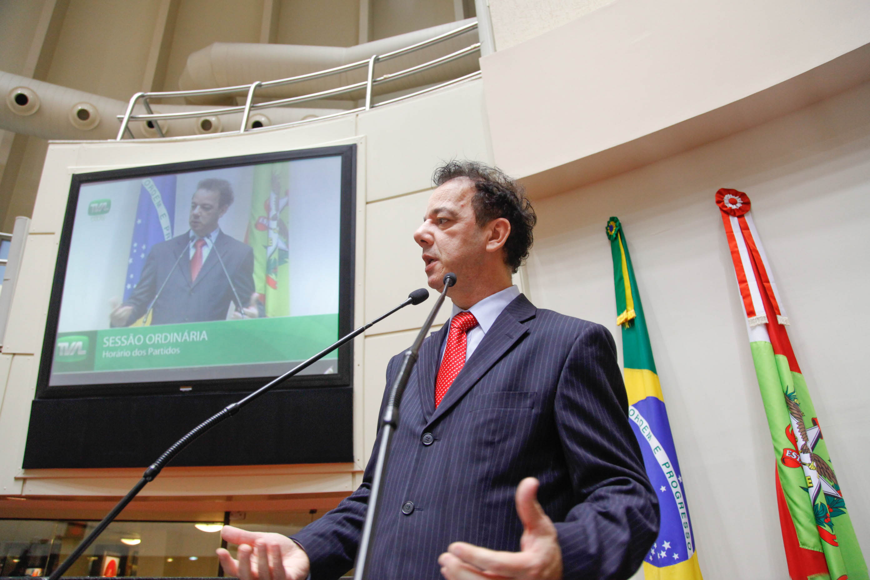 Deputado Ismael dos Santos (PSD) em Sessão Ordinária