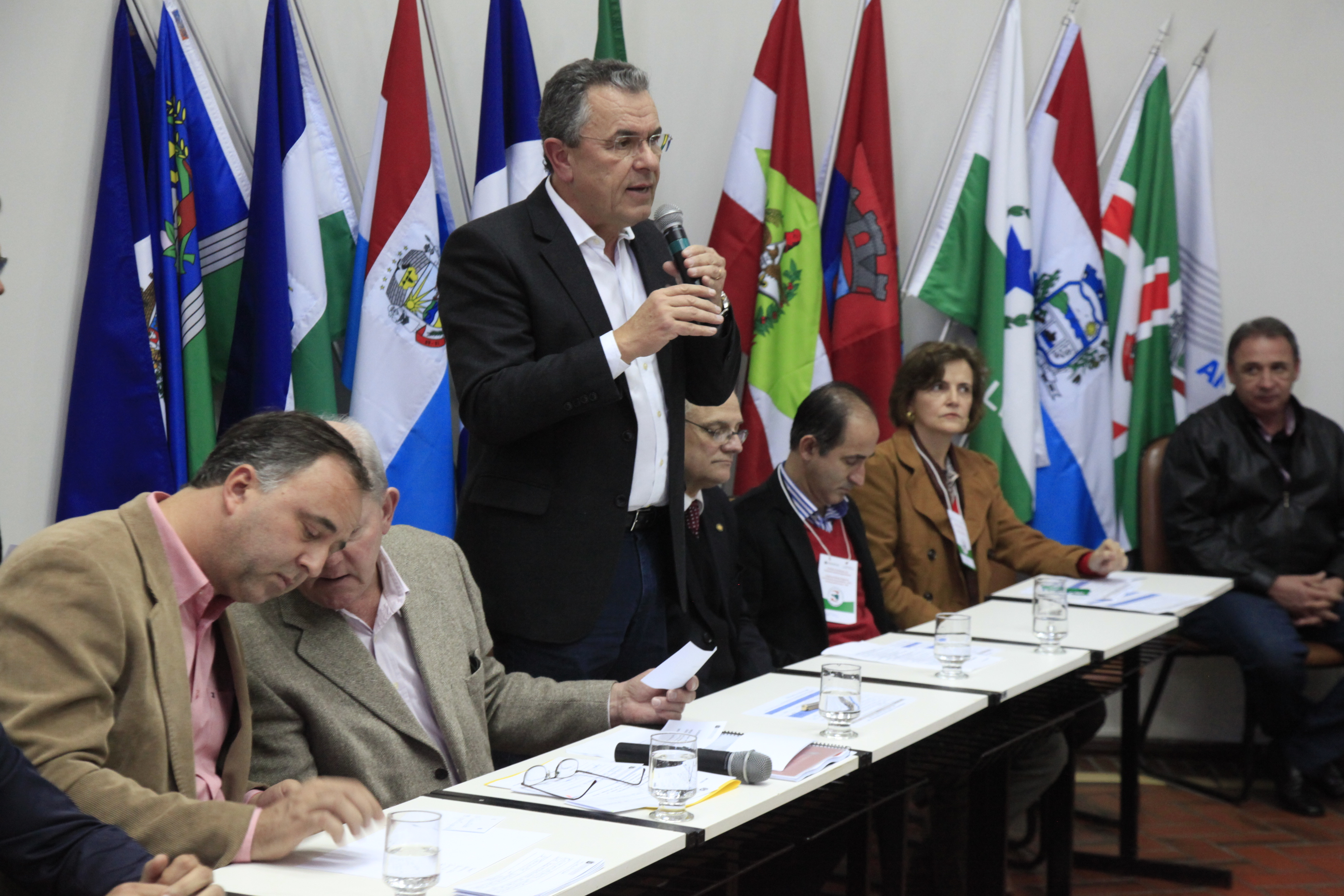 Audiência Pública Regional - Lei de Diretrizes Orçamentárias (LDO) 2016 para a Lei Orçamentária Anual (LOA) 2017 - Joinville/SC. Deputado Dalmo Claro (PSDB)