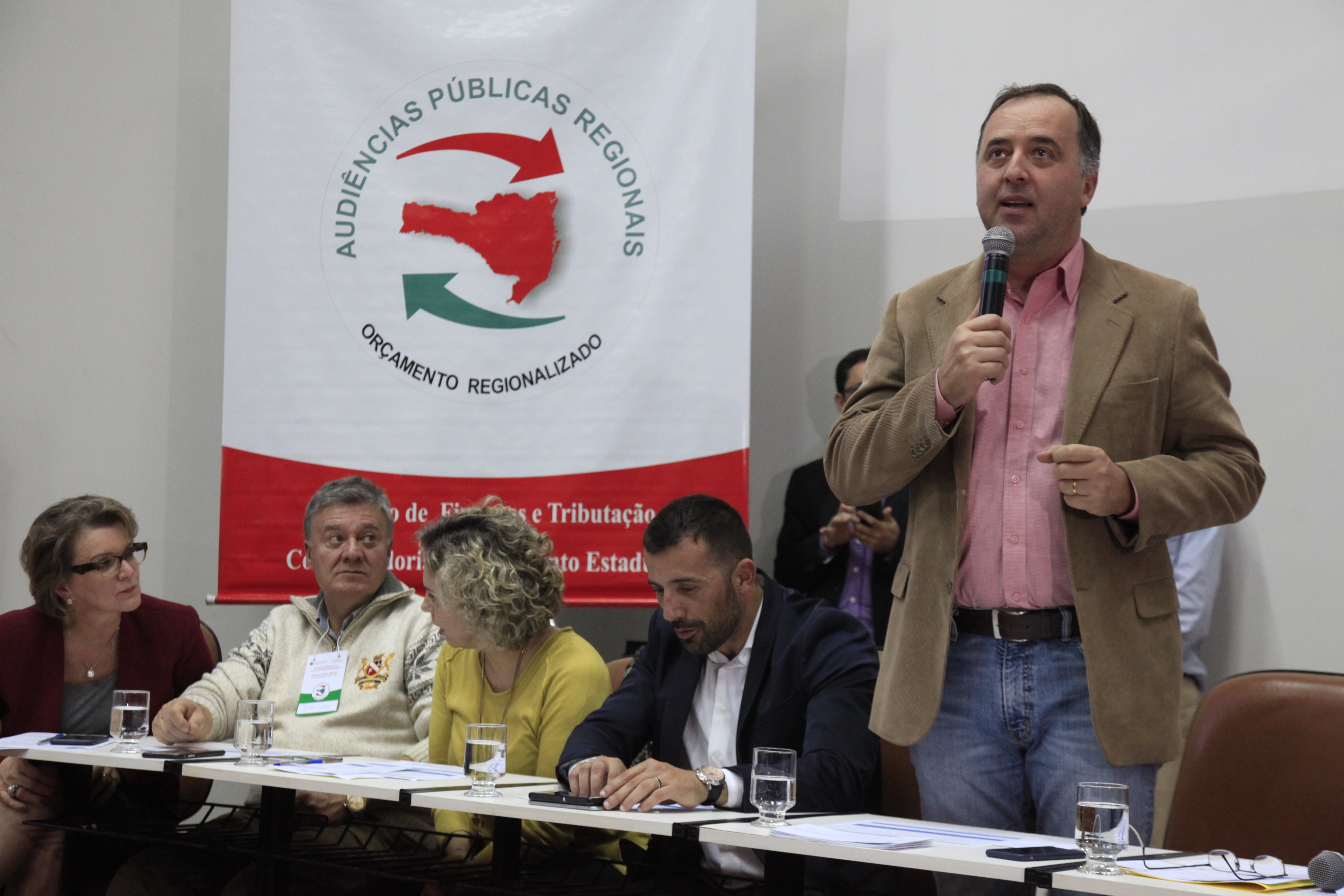 Audiência Pública Regional - Lei de Diretrizes Orçamentárias (LDO) 2016 para a Lei Orçamentária Anual (LOA) 2017 - Joinville/SC. Deputado Kennedy Nunes (PSD)