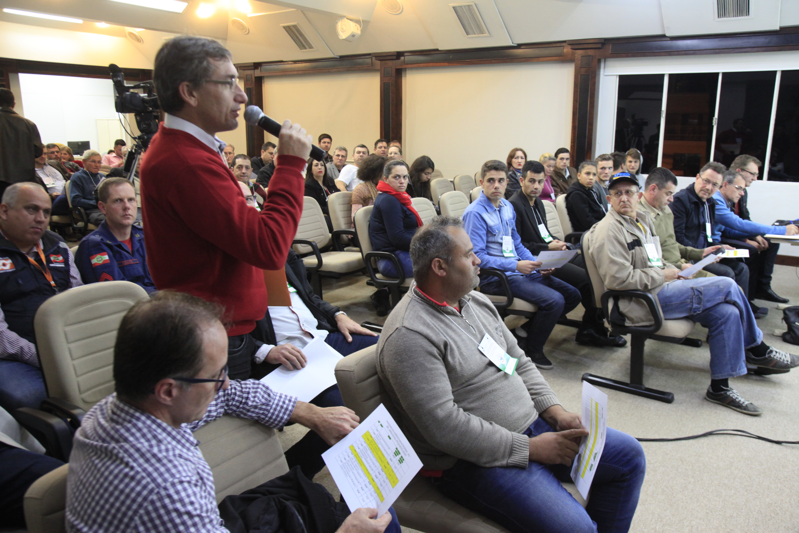 Audiência Pública Regional - Lei de Diretrizes Orçamentárias (LDO) 2016 para a Lei Orçamentária Anual (LOA) 2017 - Jaraguá do Sul/SC.