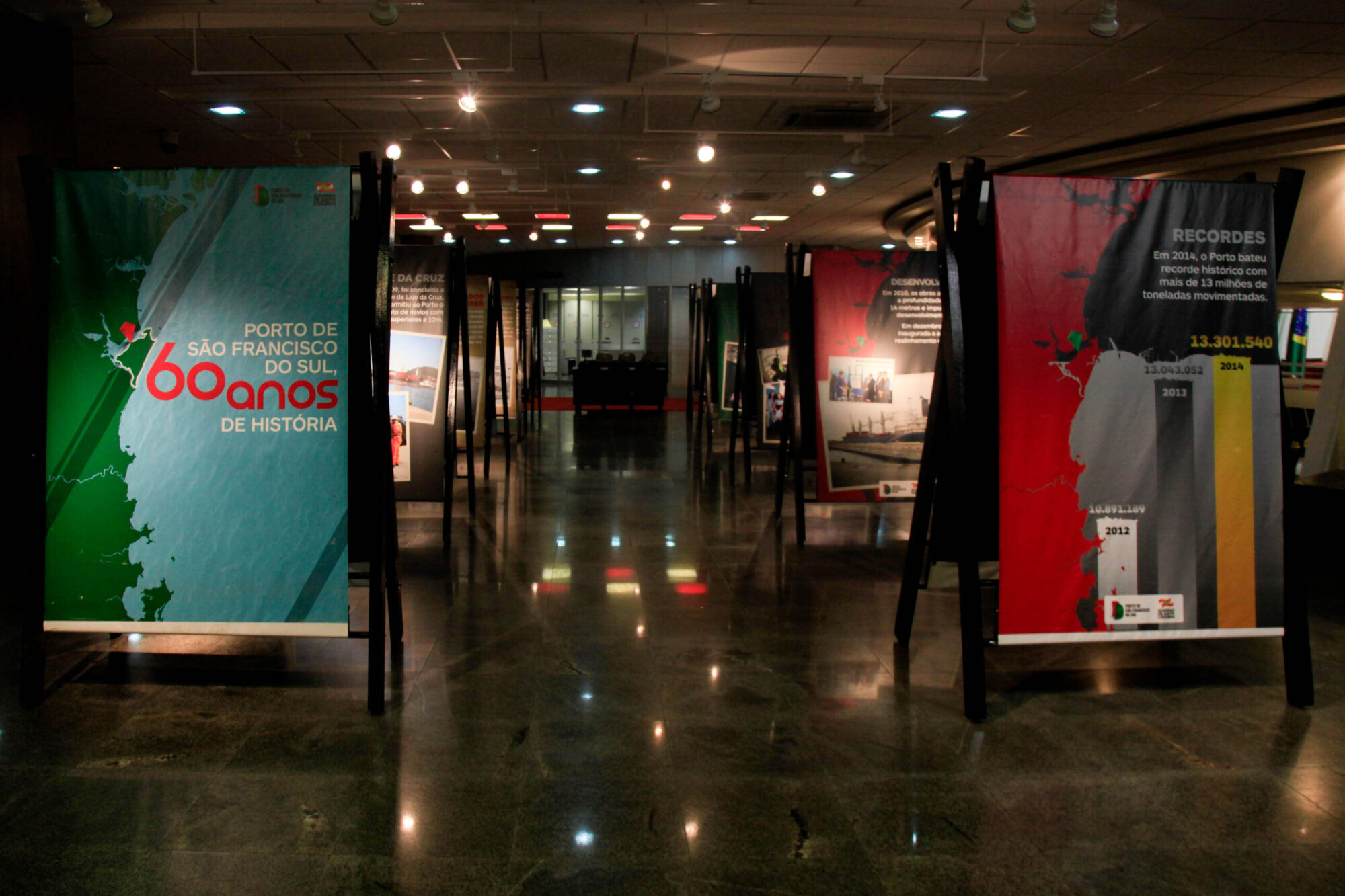 Exposição conta os 60 anos do Porto de São Francisco do Sul