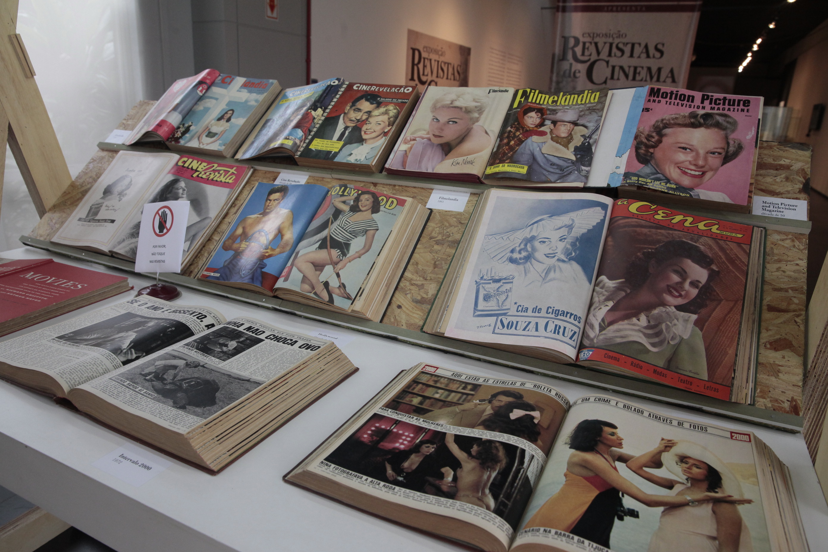 Exposição Revistas de Cinema - Museu da Imagem e do Som de Santa Catarina (MIS/SC).