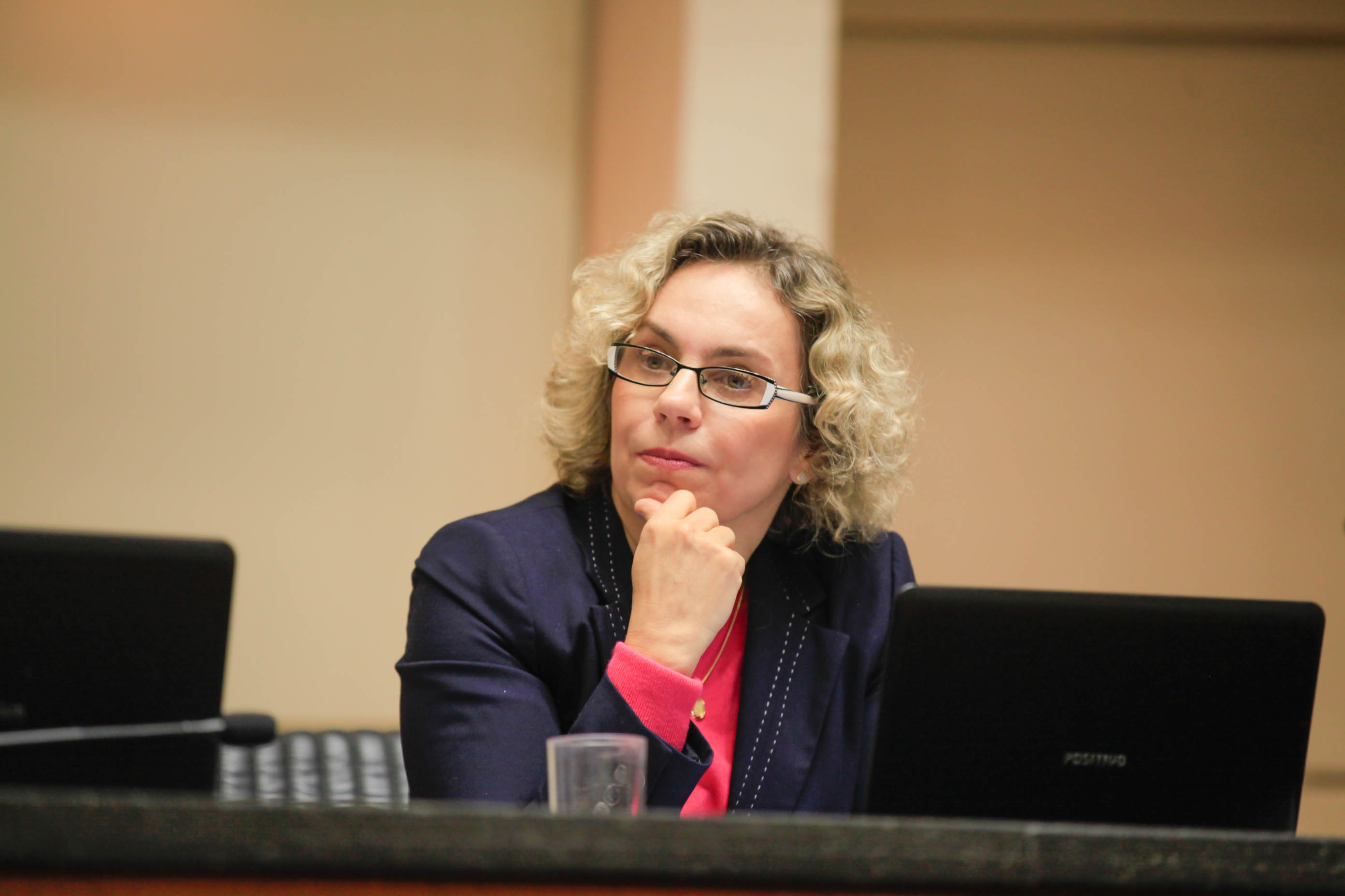 Deputada Ana Paula Lima (PT) em Sessão Ordinária