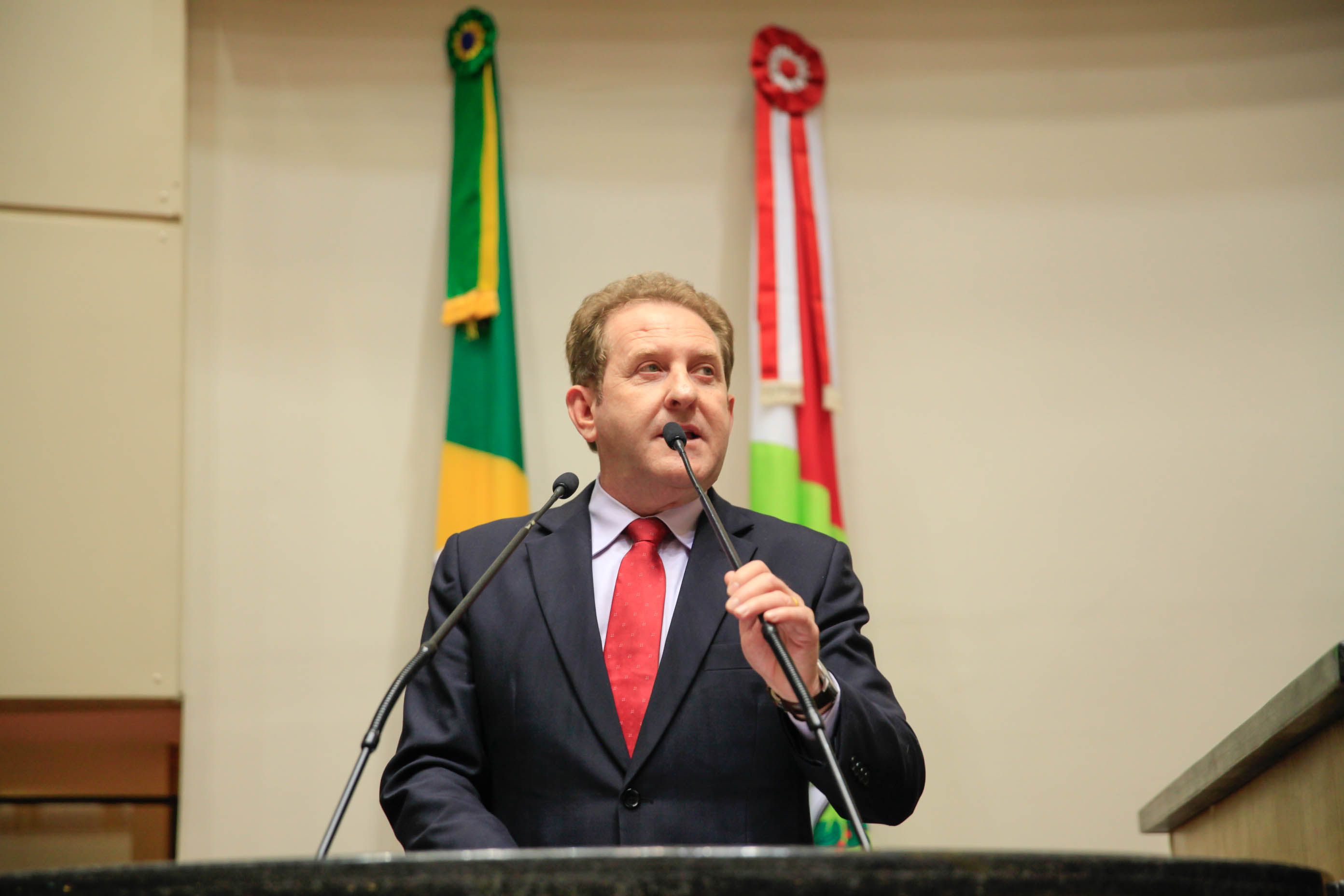 Deputado Valmir Comin (PP)  em Sessão Ordinária