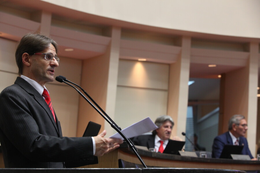 Deputado Neodi Saretta